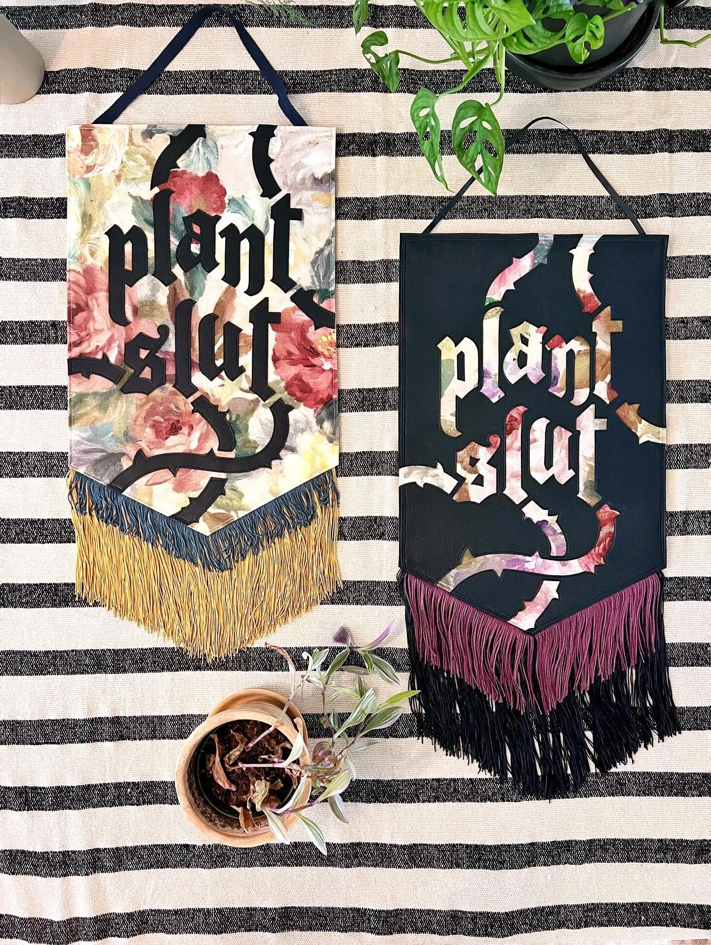 THE DIRTY GIRL. Let em grow on ya at @hocuspokeustattoocon in York, PA, on October 11-12. 

I don&rsquo;t know how many of these I&rsquo;ve made at this point. They are - almost without hyperbole - the banner which built FOG. 🌿Check out the last sli
