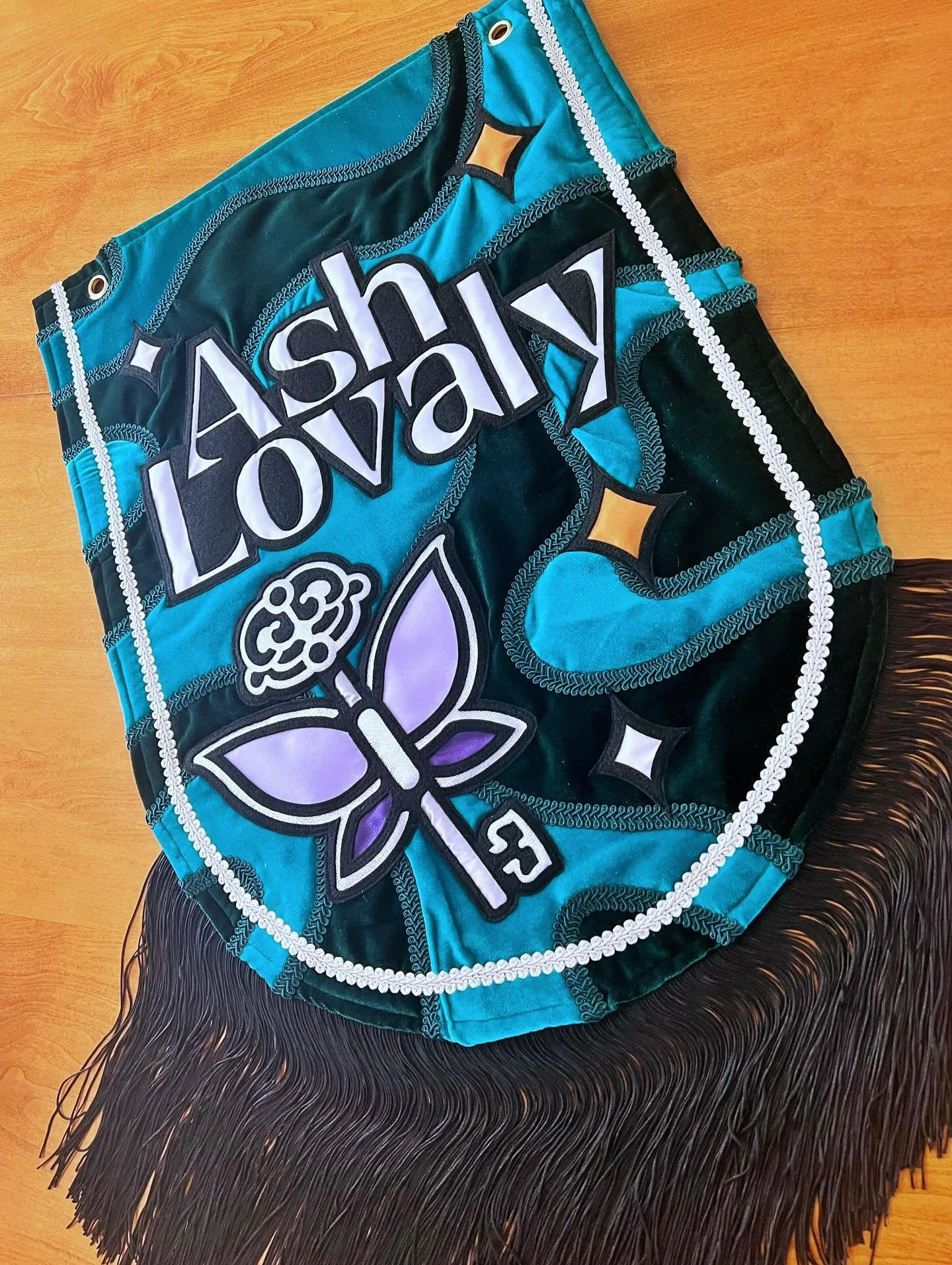 THE ENCHANTED KEY. Custom for @ashlovaly 

This banner was so fun and challenging. When bringing fabric like this (that hate eachother) together, it takes patience! But patience is something I don&rsquo;t have!

It&rsquo;s amazing to see banners like