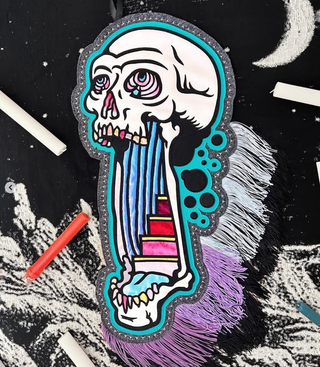 skull1.jpg