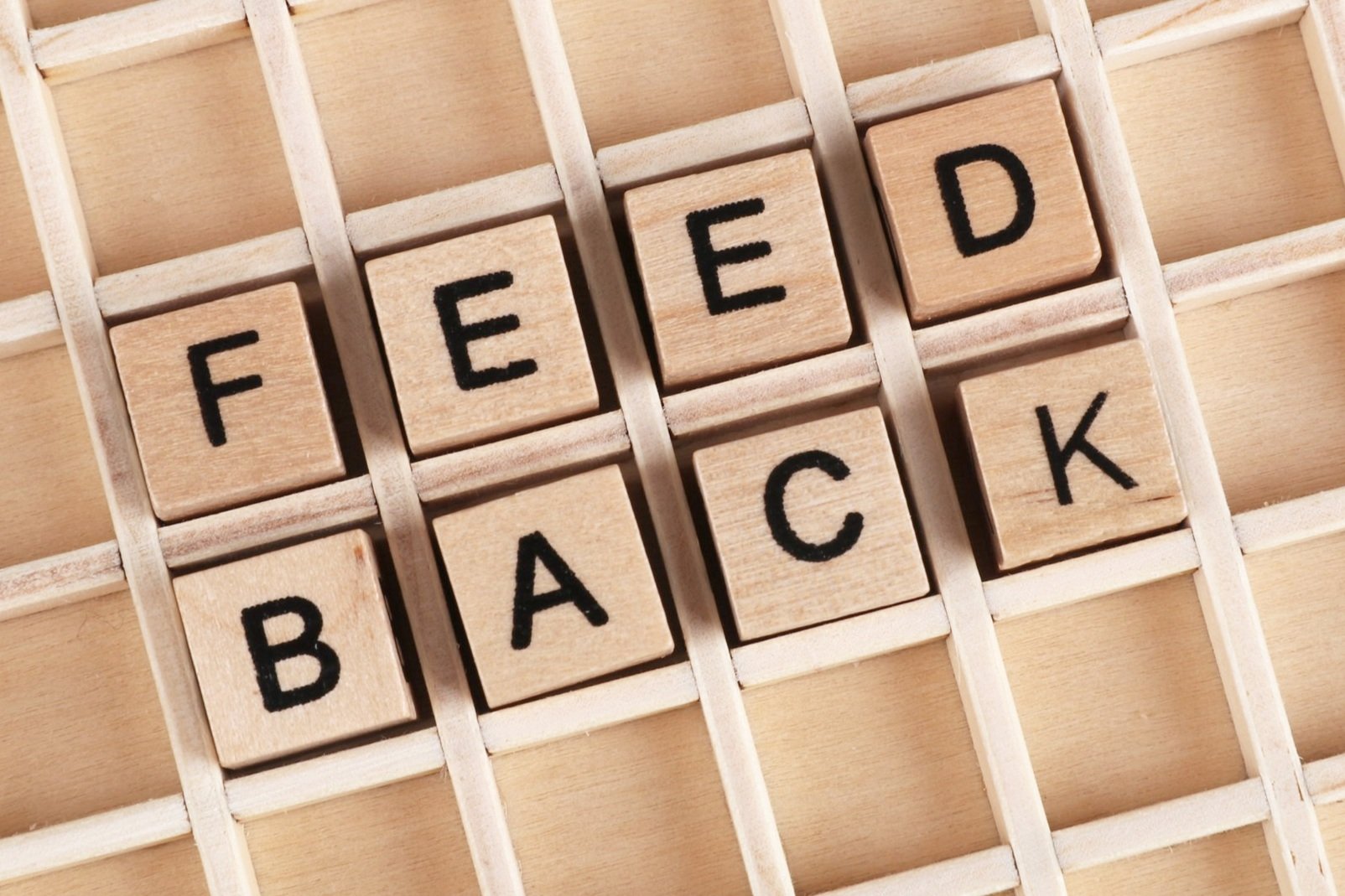 En 2025, les entreprises feedback-driven raffleront la mise !