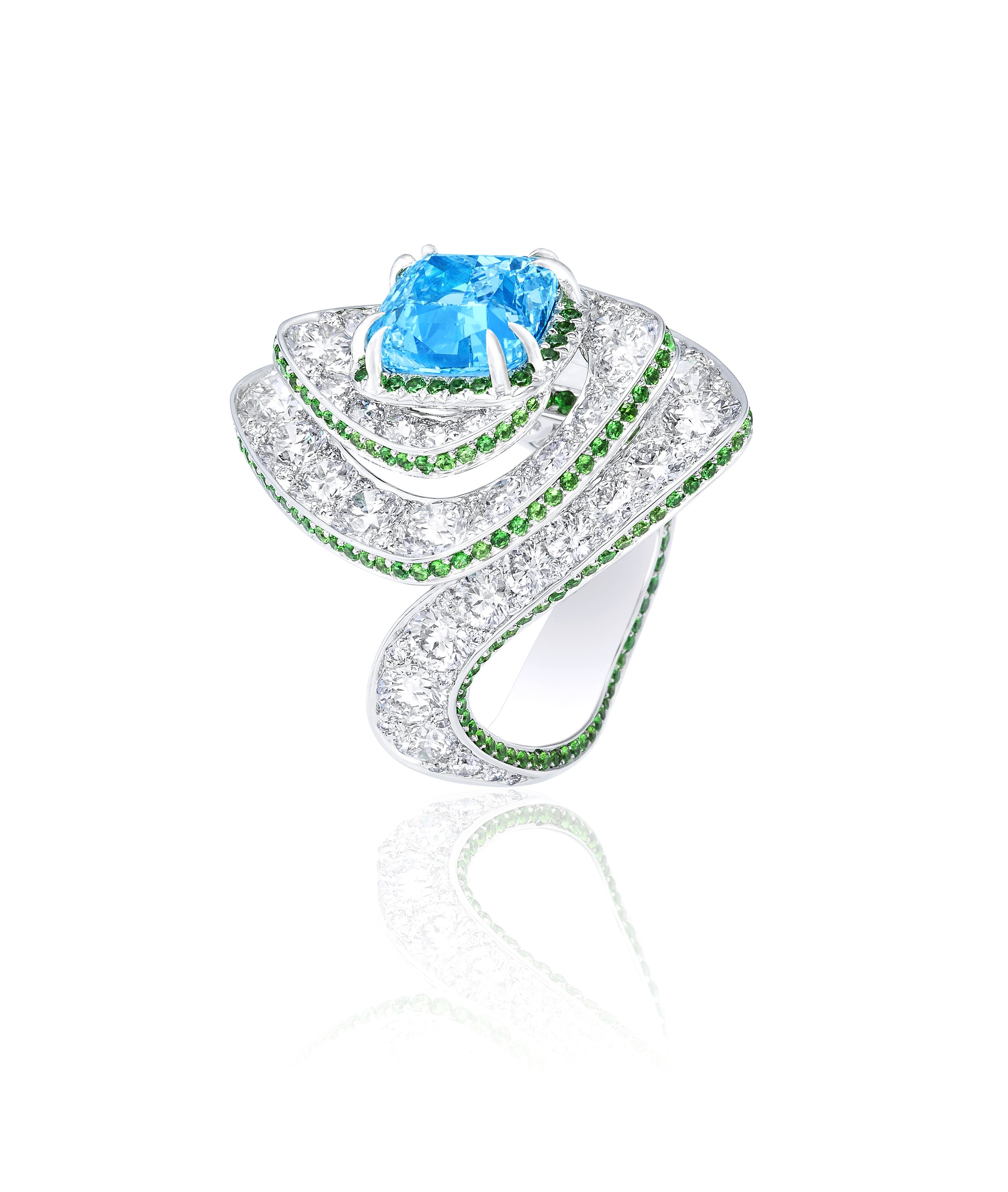 ANNA HU bague Skylight en or blanc et or palladié, diamant bleu-vert fancy intense, diamants et grenats tsavorites.jpg