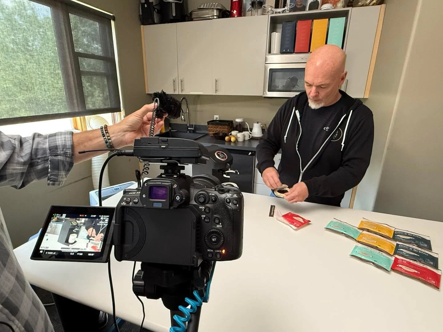 Kicked off the week at @couleecoffeecompany HQ, working alongside the talented team at @inflatablefilm. It's been an exciting (and highly caffeinated) ride helping Coulée Coffee bring their innovative SWIRL and EcoPour filters to market. Grate
