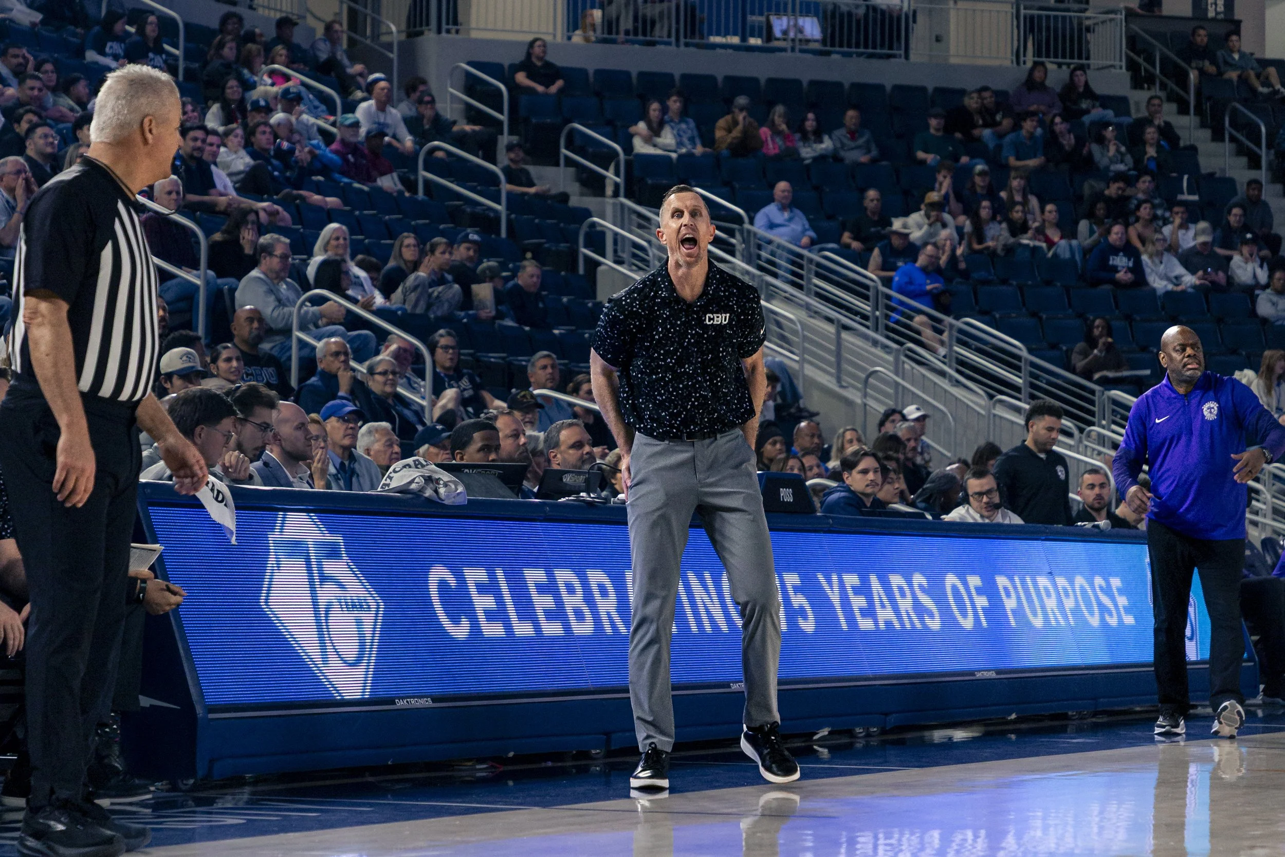 CBU-BBALL0209-10.jpg