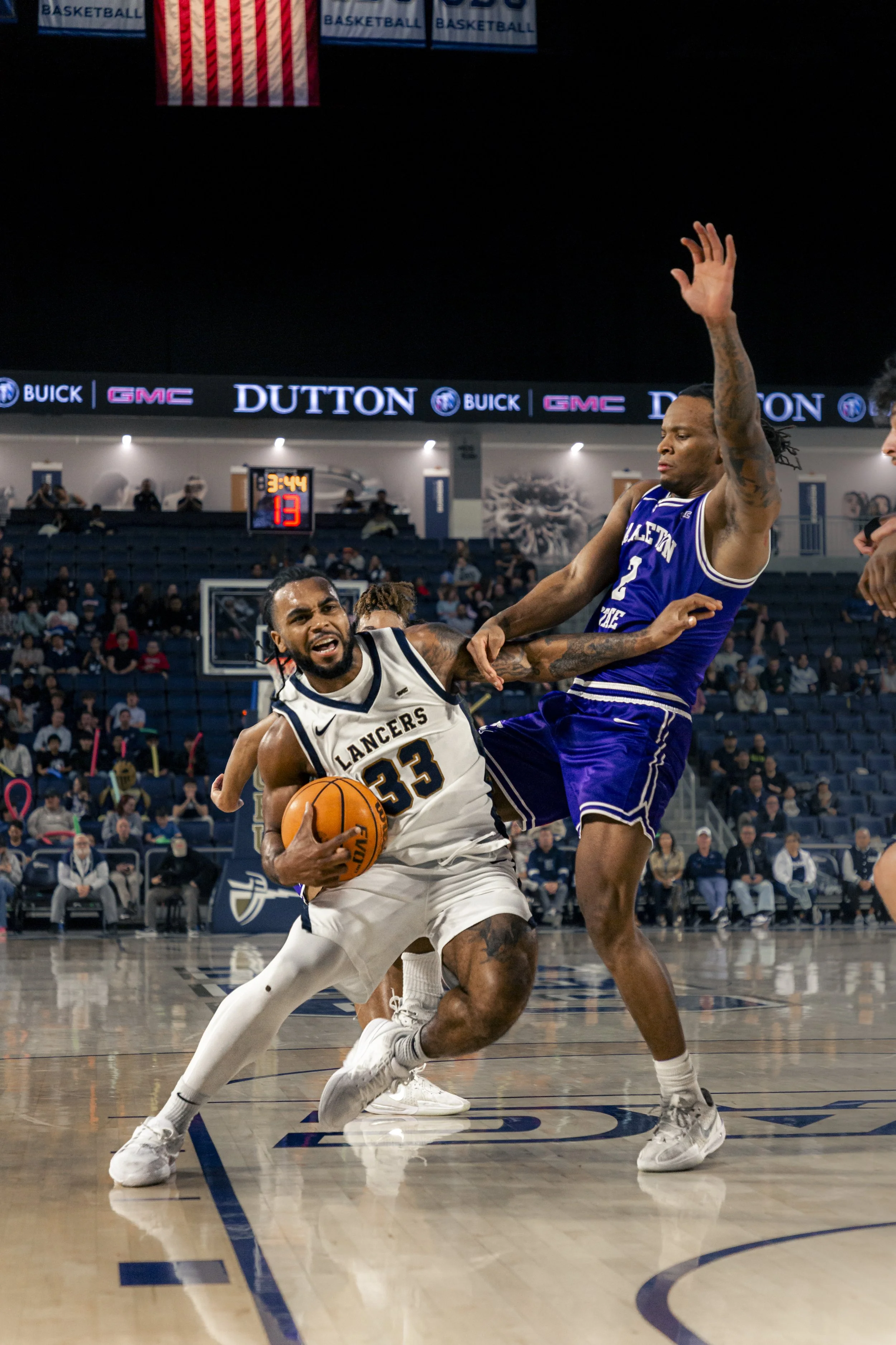 CBU-BBALL0209-12.jpg