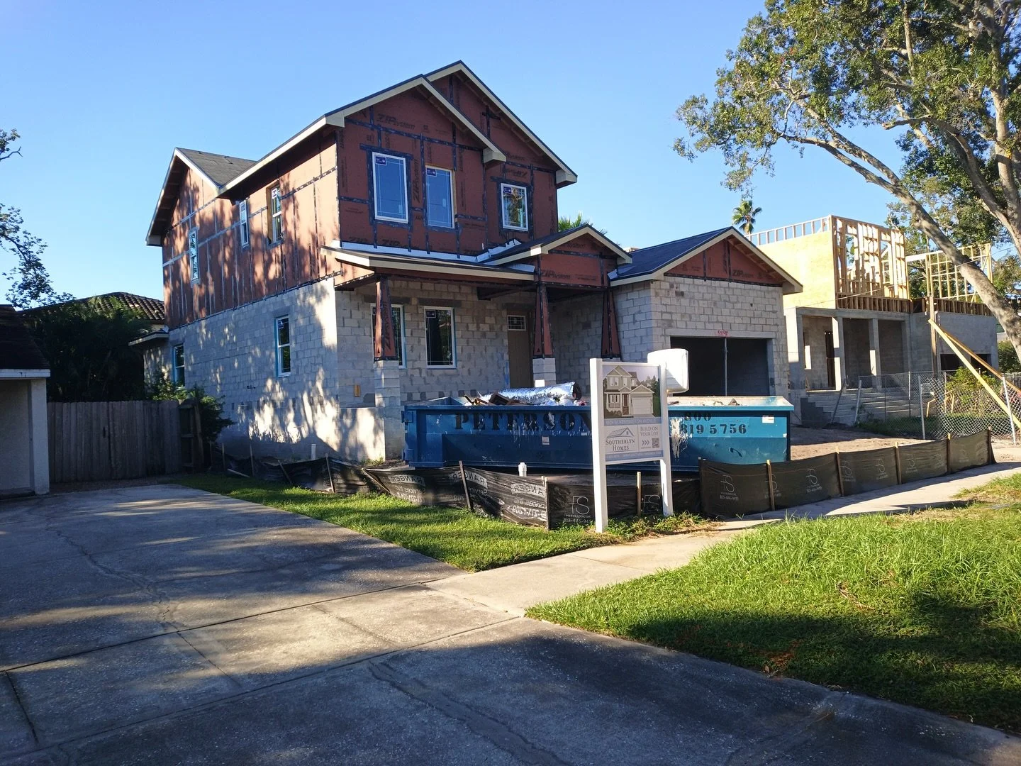 Kensington Avenue is really taking shape! 🏗️
This Southerlyn Homes custom build is moving right along &mdash; framing is wrapping up, and we&rsquo;re diving into rough-ins next. Love seeing the vision come to life one layer at a time.

#SoutherlynHo