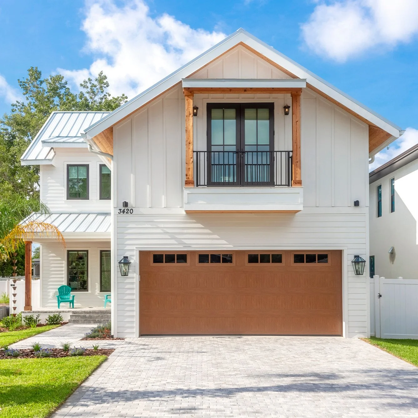 Project Spotlight ✨

A custom Southerlyn Homes build &mdash; thoughtfully designed for everyday living with clean lines, warm coastal tones, and a seamless indoor/outdoor connection.

From the heart of the home to the poolside retreat, every detail w
