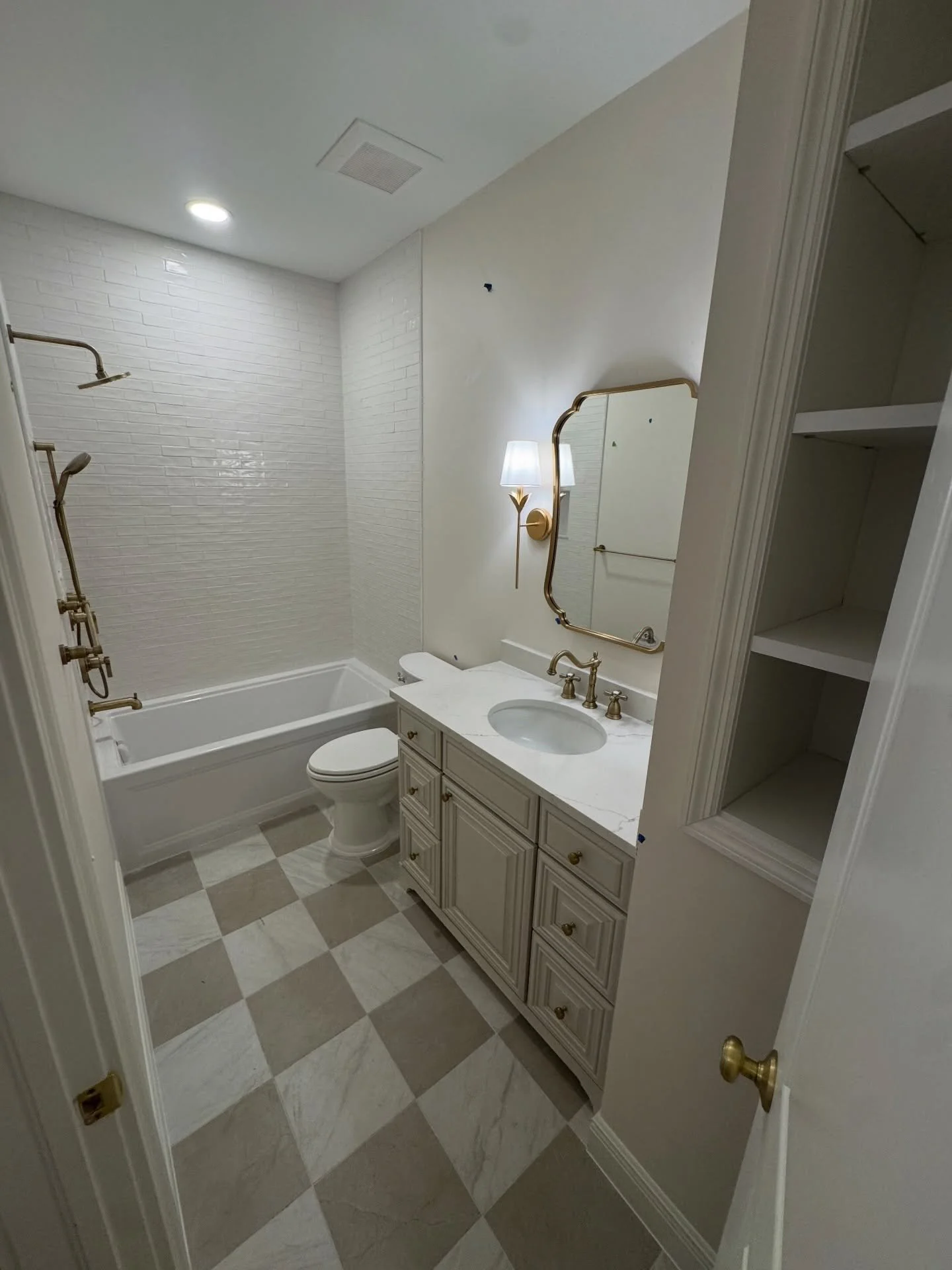 ✨ Sunset Drive | Renovation + Addition ✨

We&rsquo;ve wrapped up construction on our Sunset Drive renovation and addition &mdash; a project focused on reimagining space to better serve a growing family.

Scope of work included:
&bull; Enclosing the t