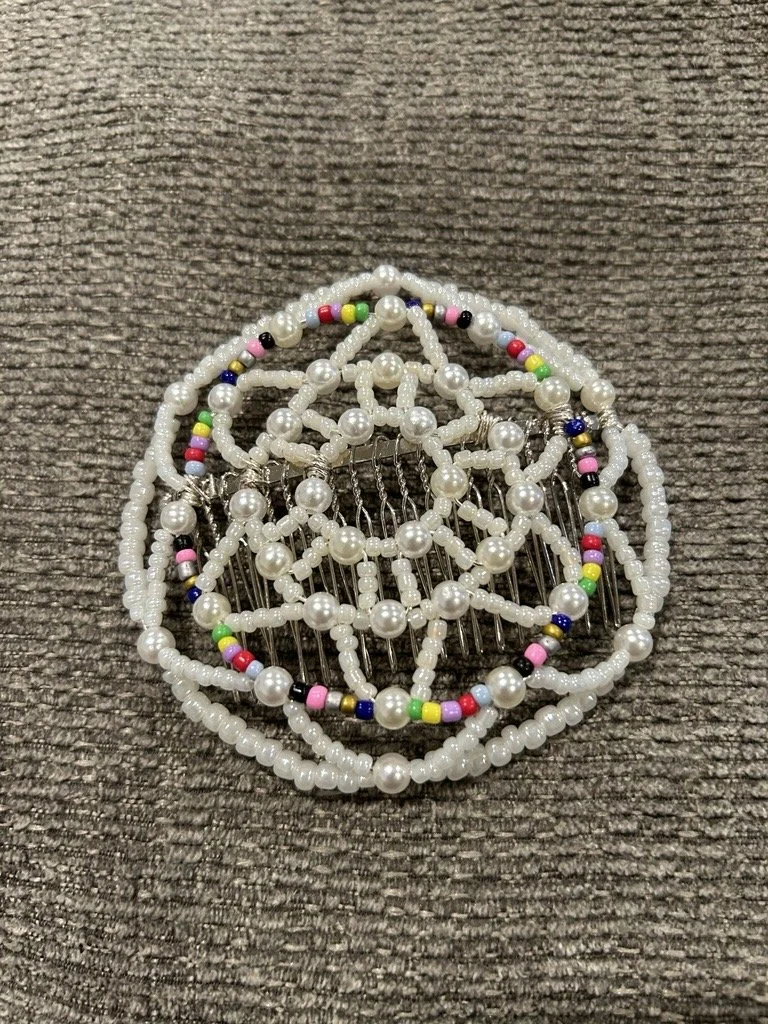 A bit more advanced, making a beaded kippah is a great way for individuals to create something to support their own Jewish practice.
* this kippah was designed and made by Sarah Stein