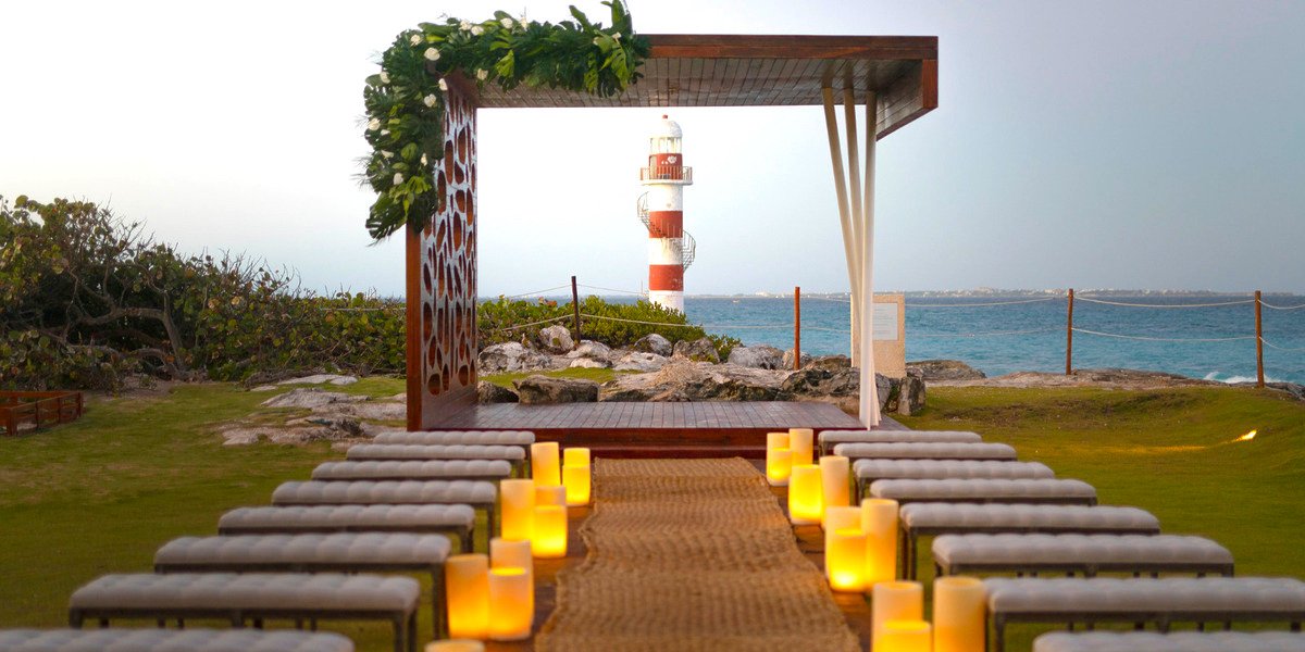 hyatt ziva cancun lightohuose ceremony.jpeg