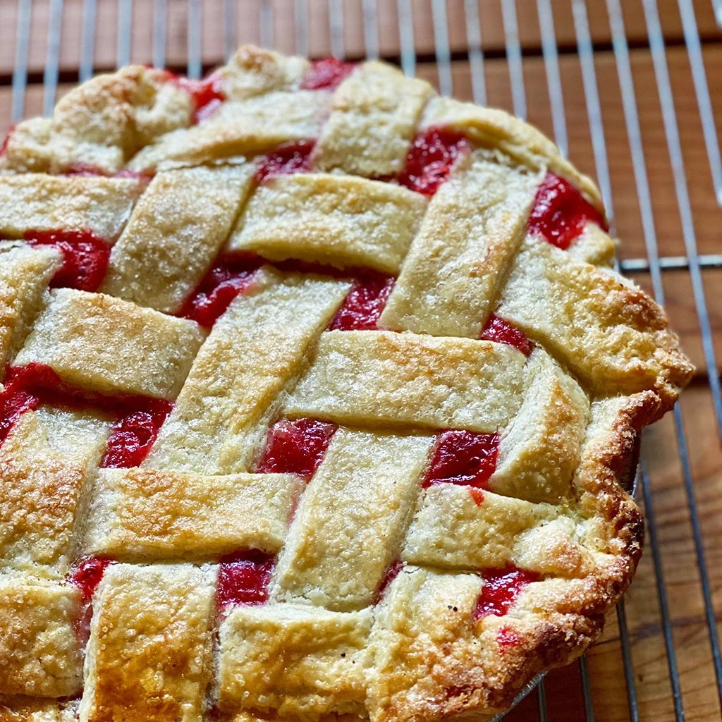 Strawberry rhubarb pie
