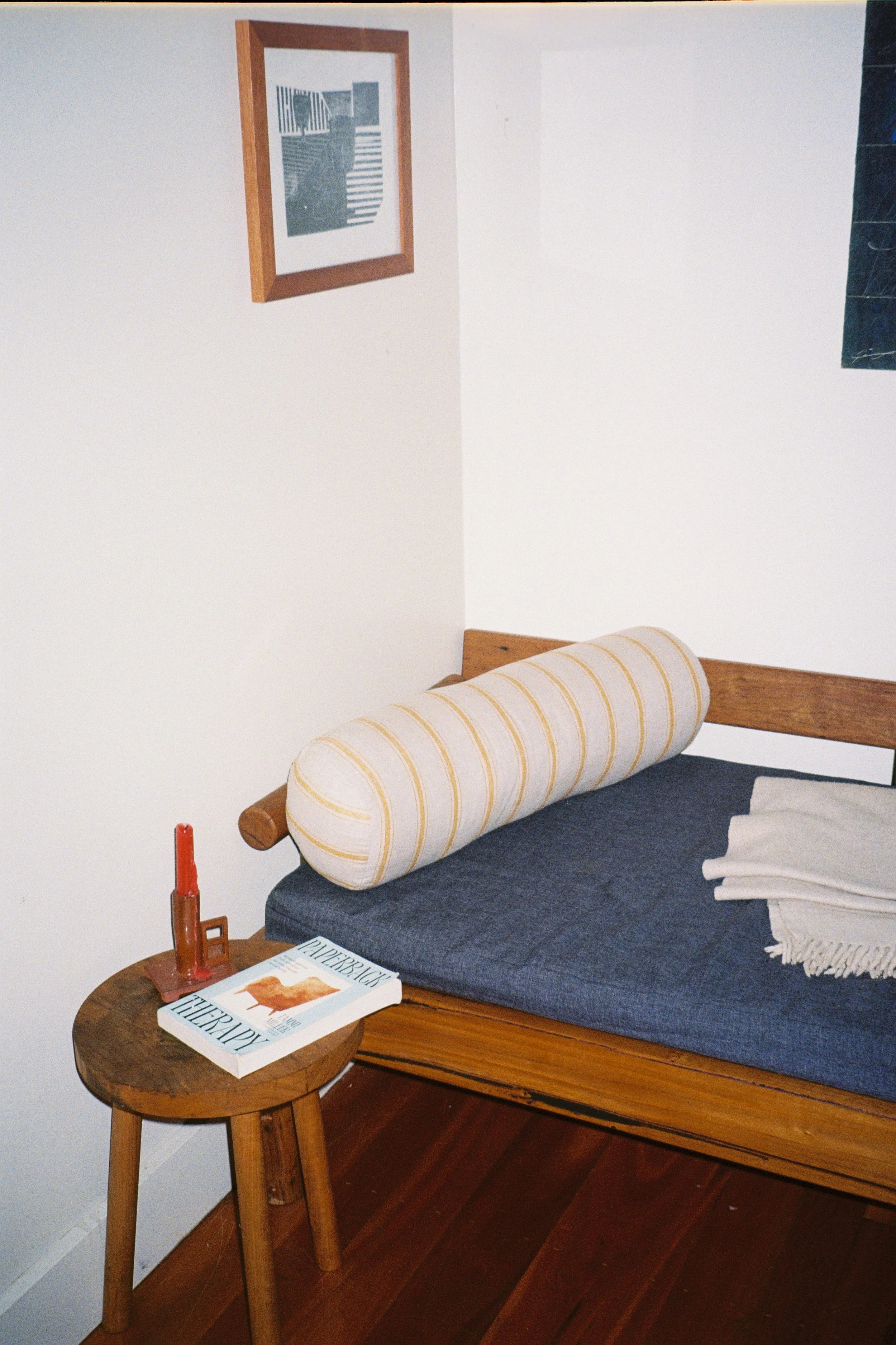 Paperback Therapy - Tammi Miller - Lifestyle Image (Copy)