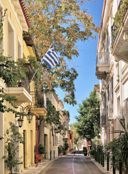 Can I Live in Greece as a US Citizen?