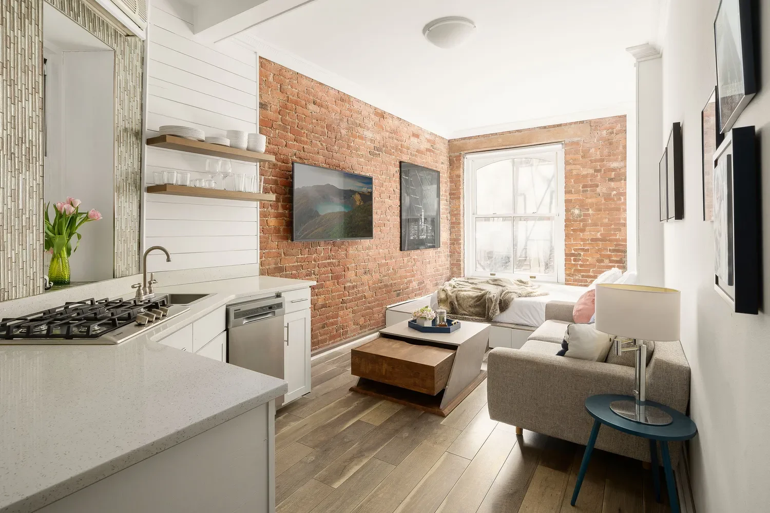 77 Perry St, Unit 1A