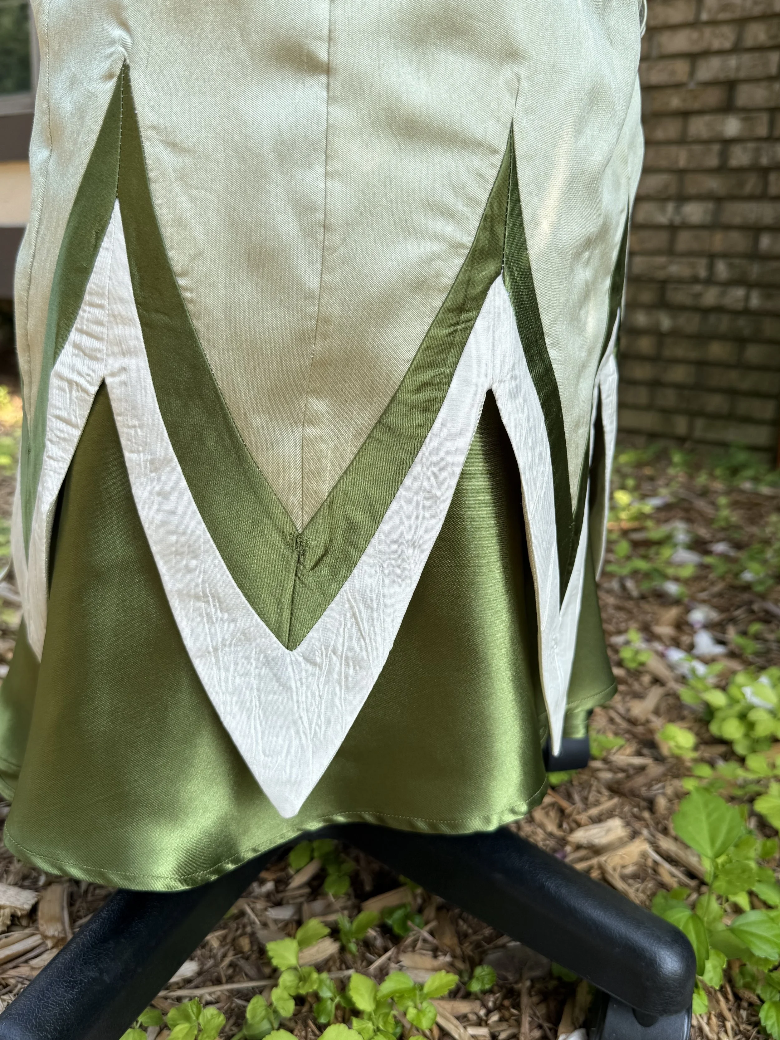 Double petal inset detailing