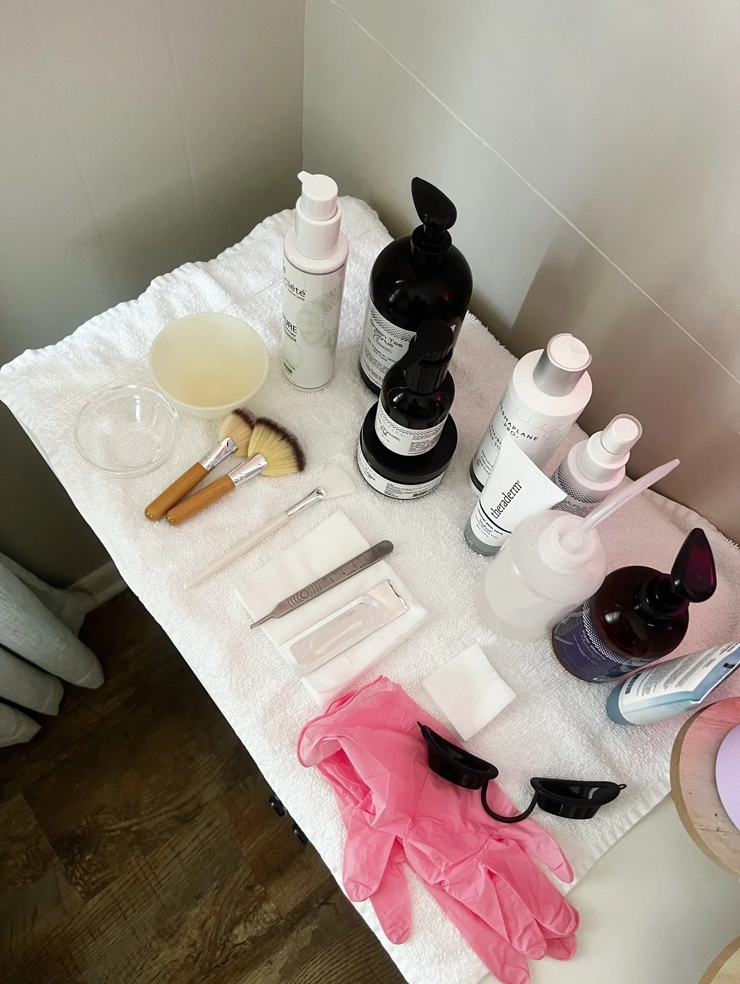 The recipe &rarr; the results ☁️💫

Your natural glow is already there &mdash; my job is to help amplify it. At GEM, each facial is crafted to reveal what your skin does best: shine with health + confidence.

To book &darr;
Click the link or &lsquo;b