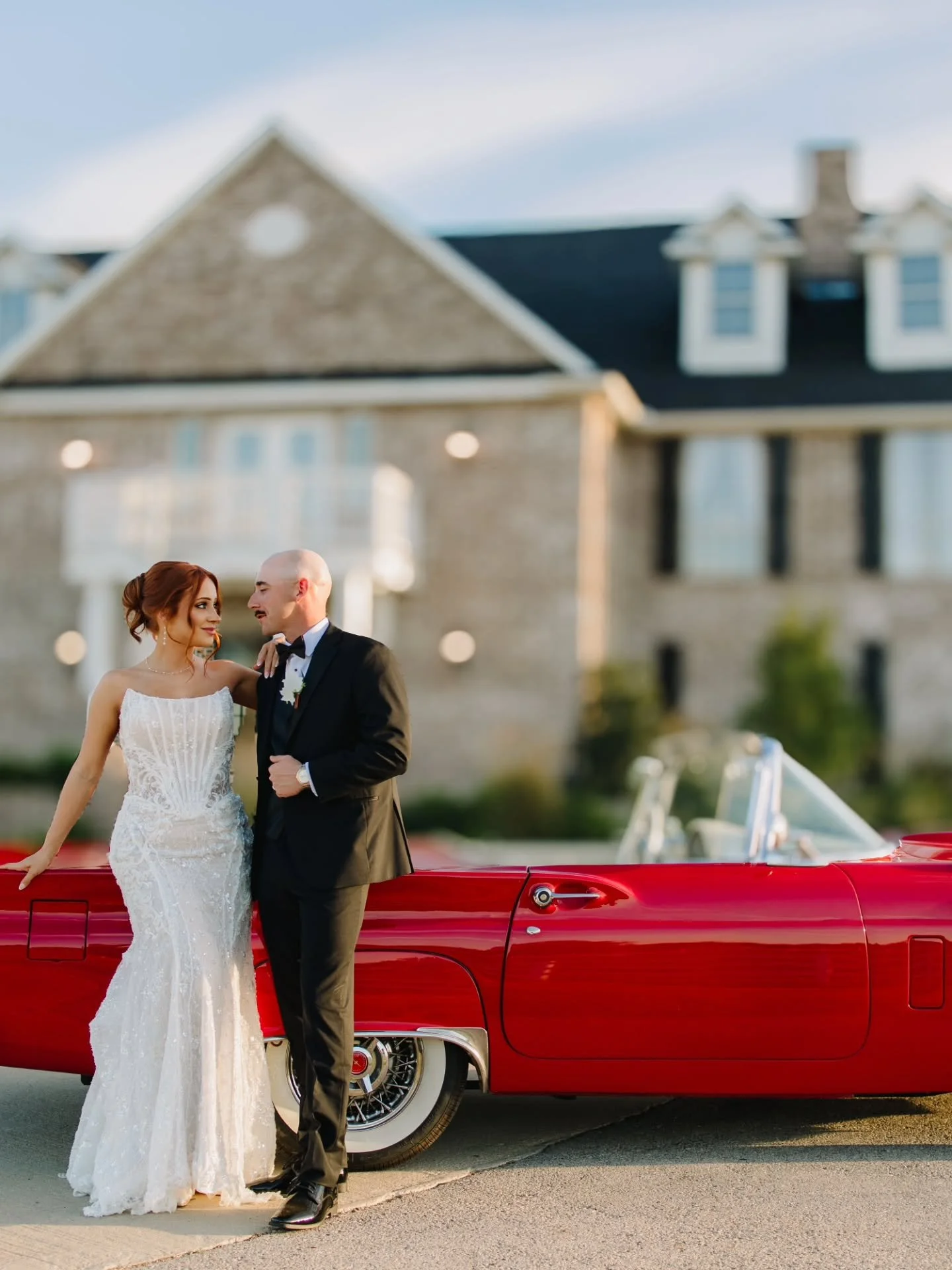 Stunning couple by @ashleighdheard &amp; Dustin ❤️
Stunning photography by @jordanblalockphotography 💢
Stunning car by Pegasus Collection 🚗 

Vehicle: 1957 Ford Thunderbird

#pegasuscollection