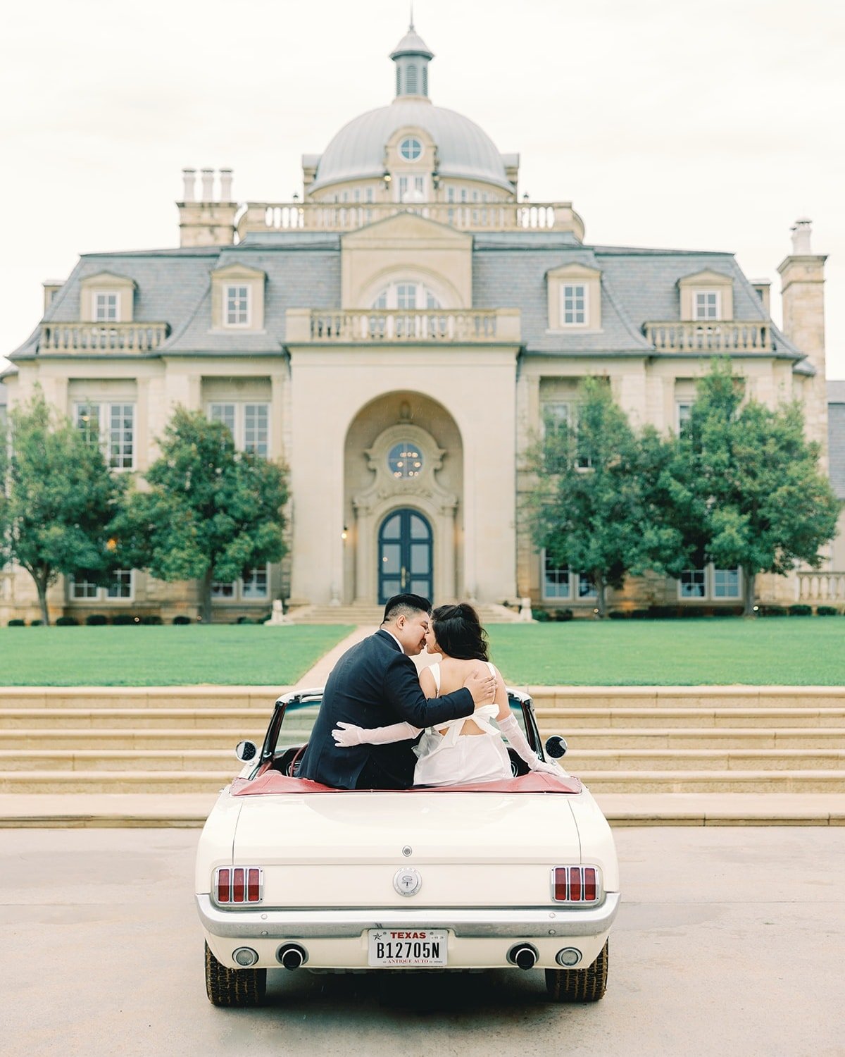 Just LOOK at these incredible shots by @thelockharts. Wow.

Congrats Jessica &amp; Kyle!

Vehicle: 1966 Ford Mustang convertible

#pegasuscollection