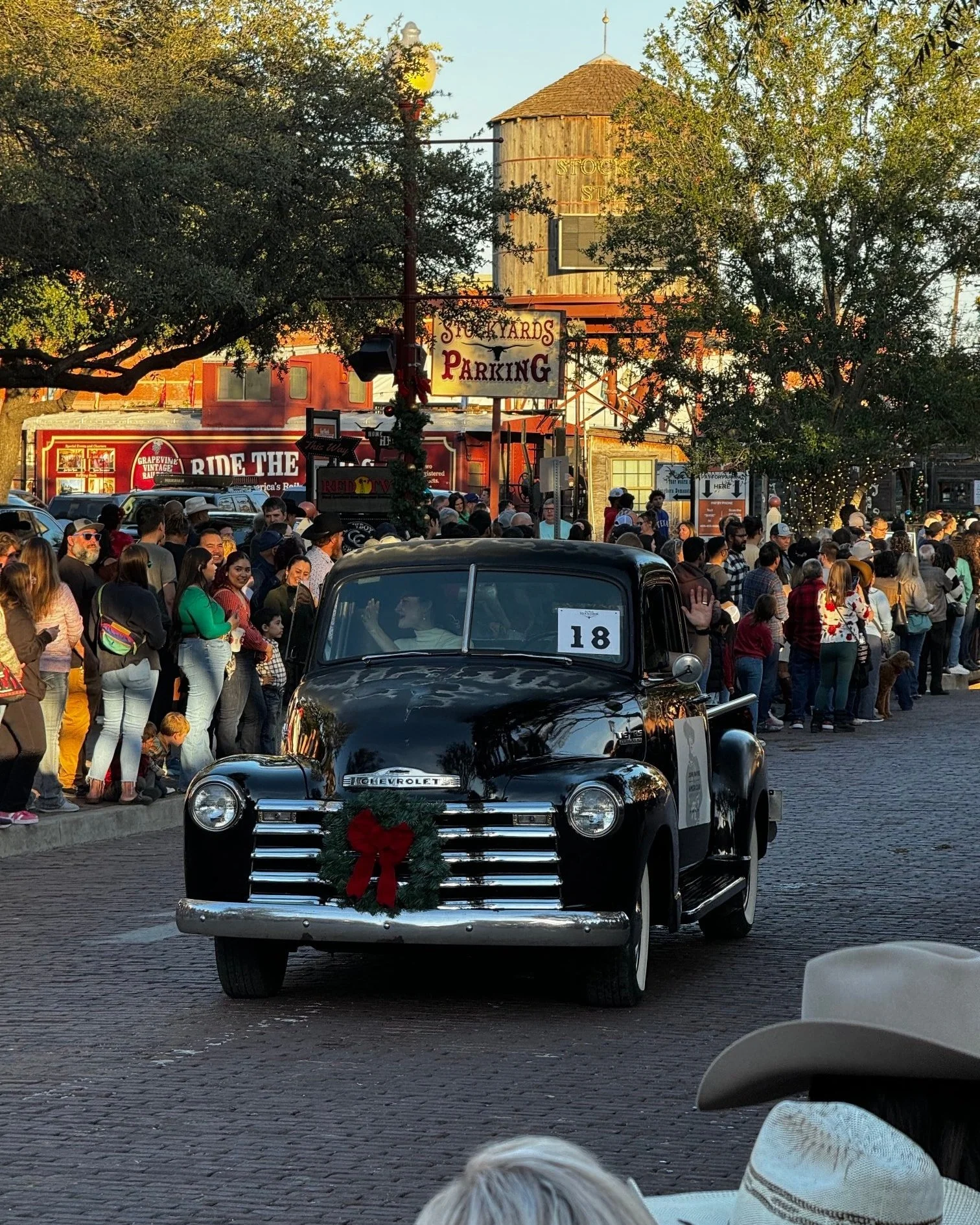 We love our Ft. Worth #stockyards parade with @johnwayneofficial . Throwback to one of our early ones in 2023!

Photos by: @jandroby.media 

Vehicle: 1953 Chevrolet 3100 pickup #pegasuscollection