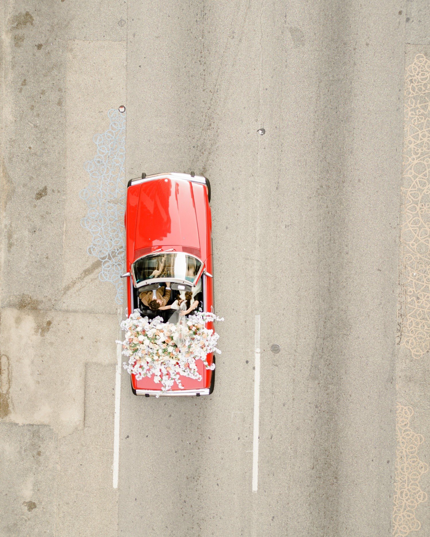 No one has a shoot like this except @oliviaaustin but for the great talent of photograher @britneytarno and planners @aliceandapricot 

Olivia &amp; Landon chose our sophisticated and fun 1979 Mercedes-Benz 450SL

Book it today at the link in our bio