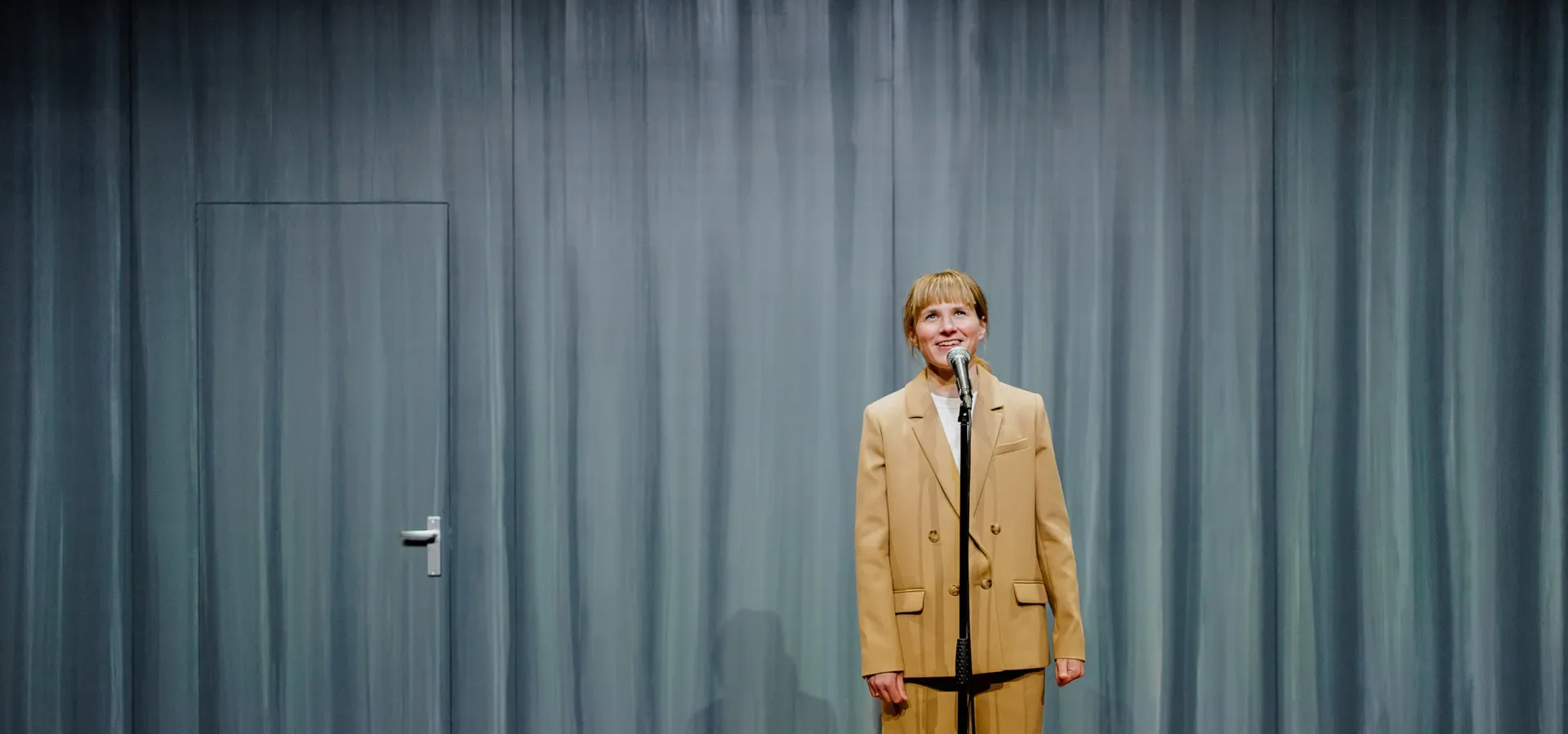  Bureau Vergezicht | Theater Rotterdam  Een stukje naar de mensen toe