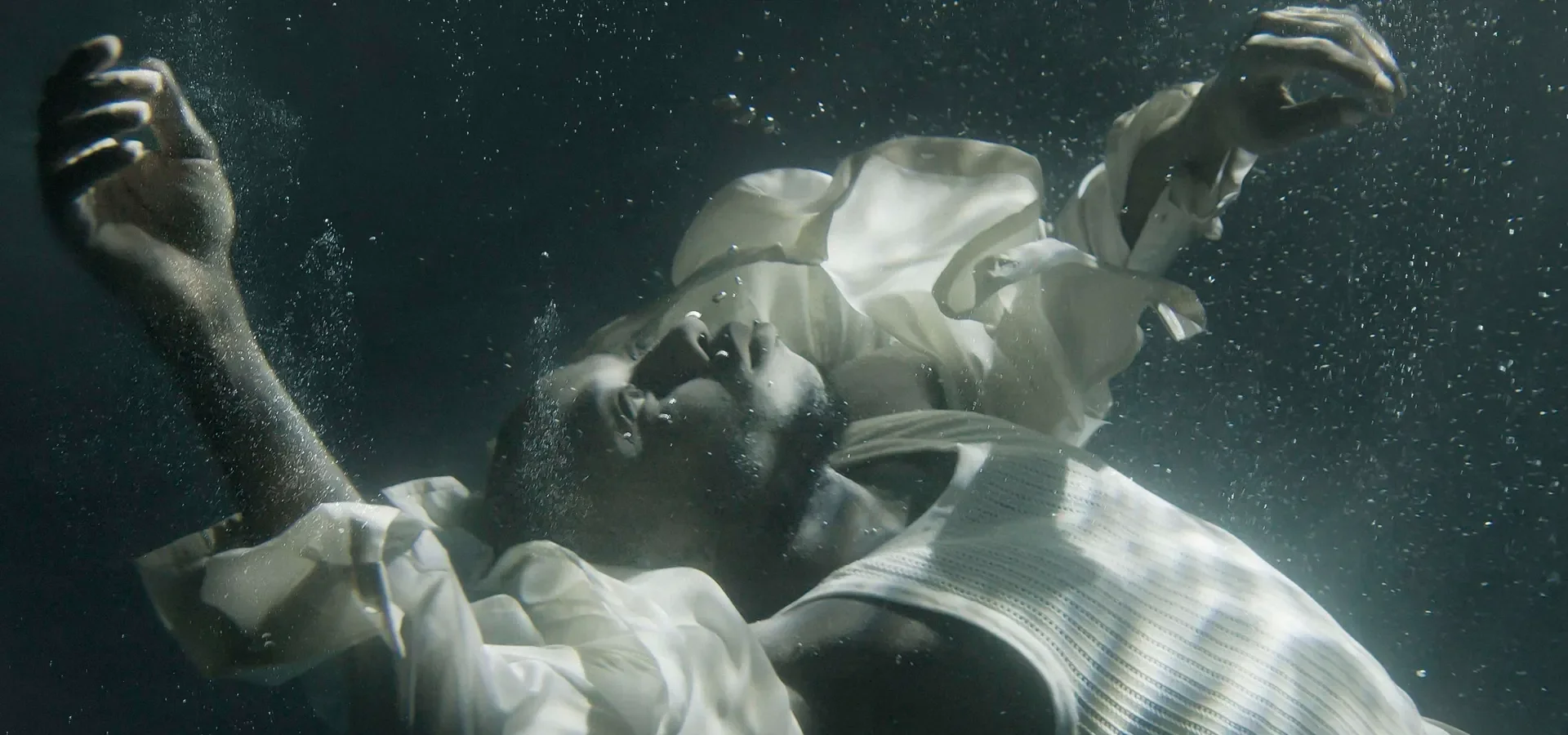  Theater Rotterdam | Alida Dors  Closed Eyes