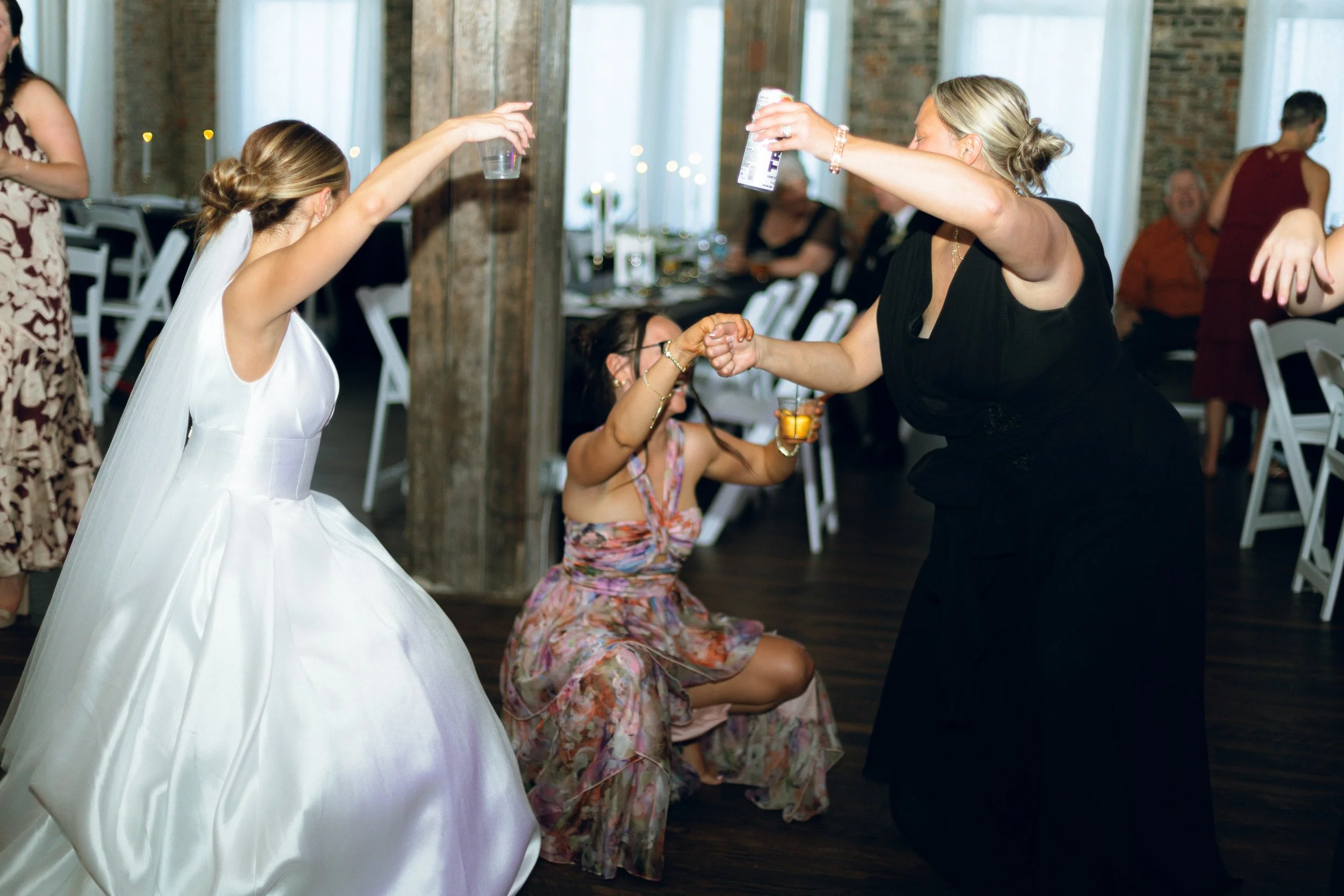 CincinnatiWeddingPhotographer-AudreyNealPhotography-208.jpg