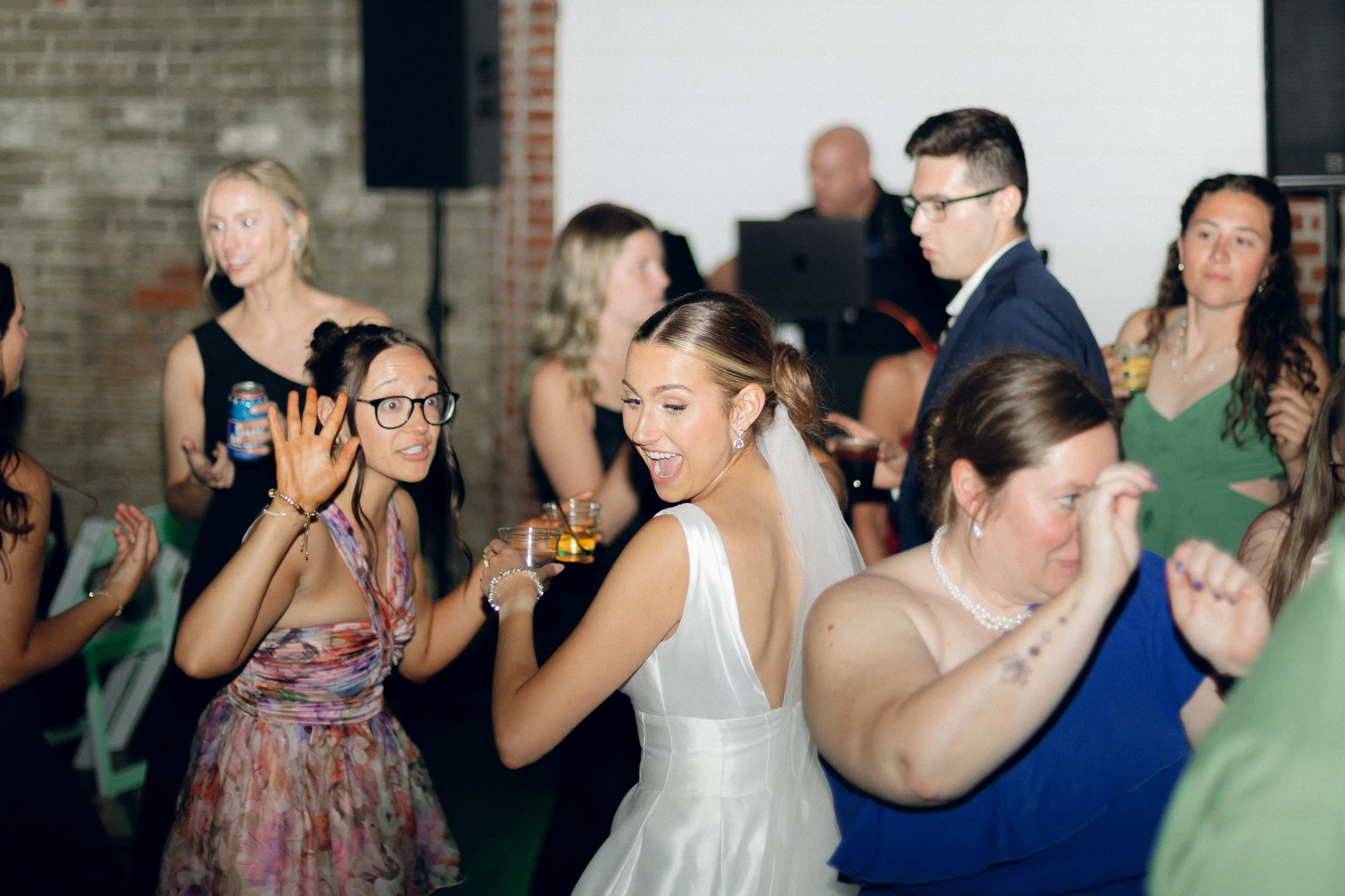 CincinnatiWeddingPhotographer-AudreyNealPhotography-211.jpg