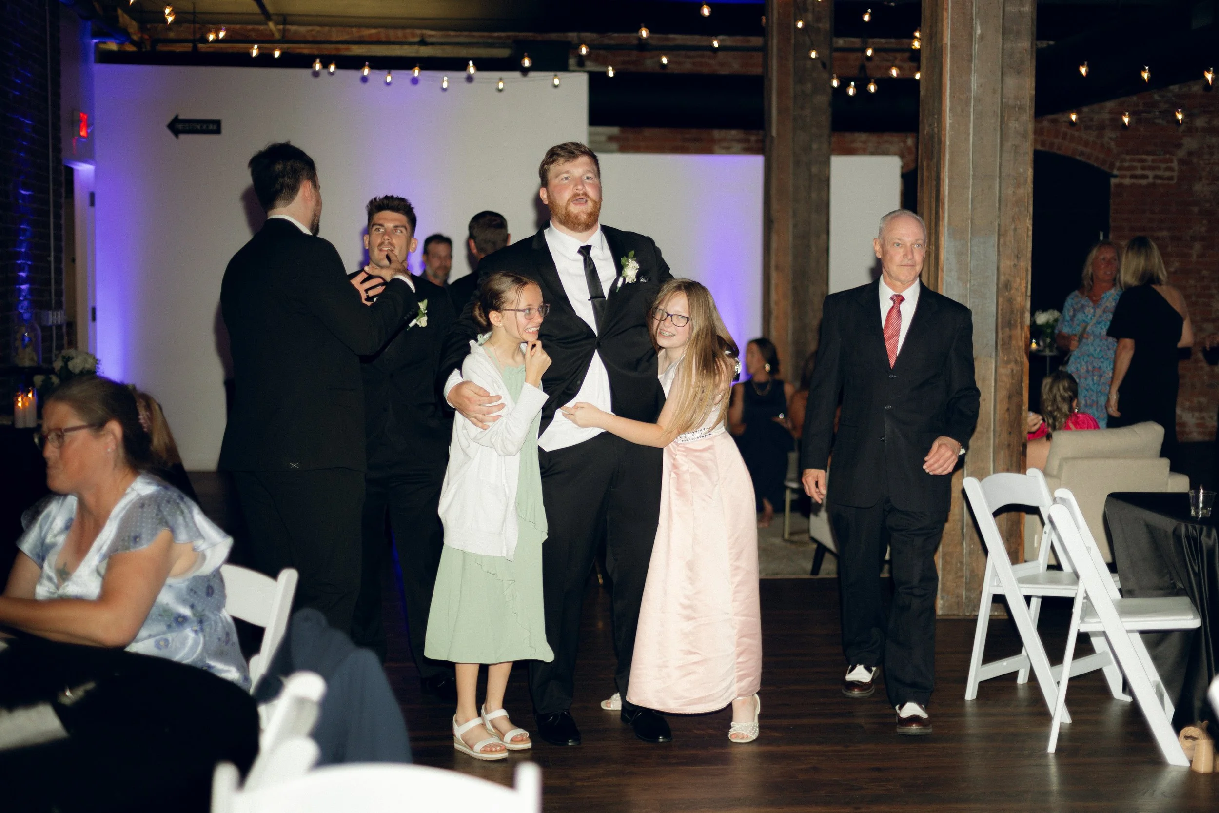 CincinnatiWeddingPhotographer-AudreyNealPhotography-210.jpg