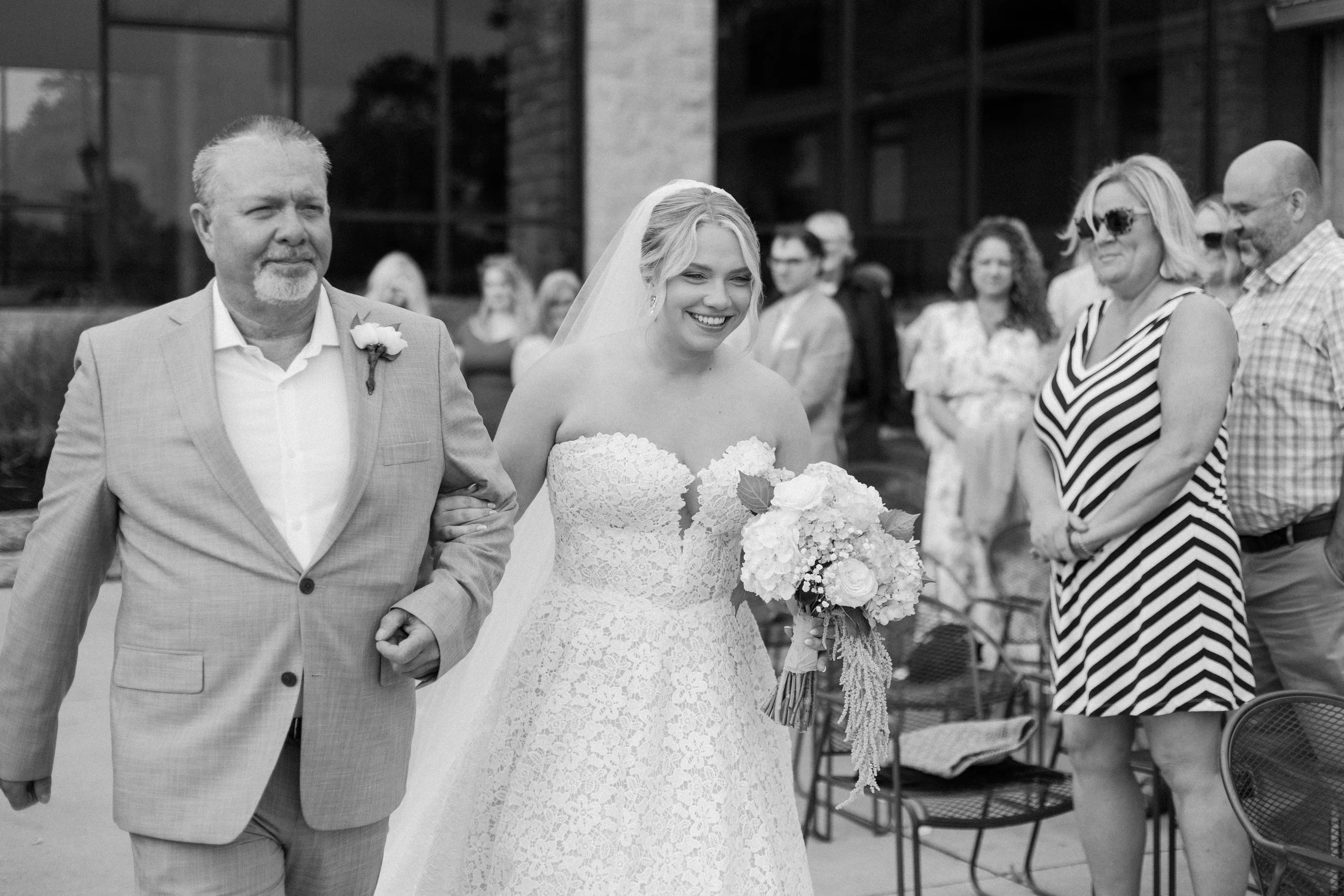 CincinnatiWeddingPhotographer-AudreyNealPhotography-98.jpg