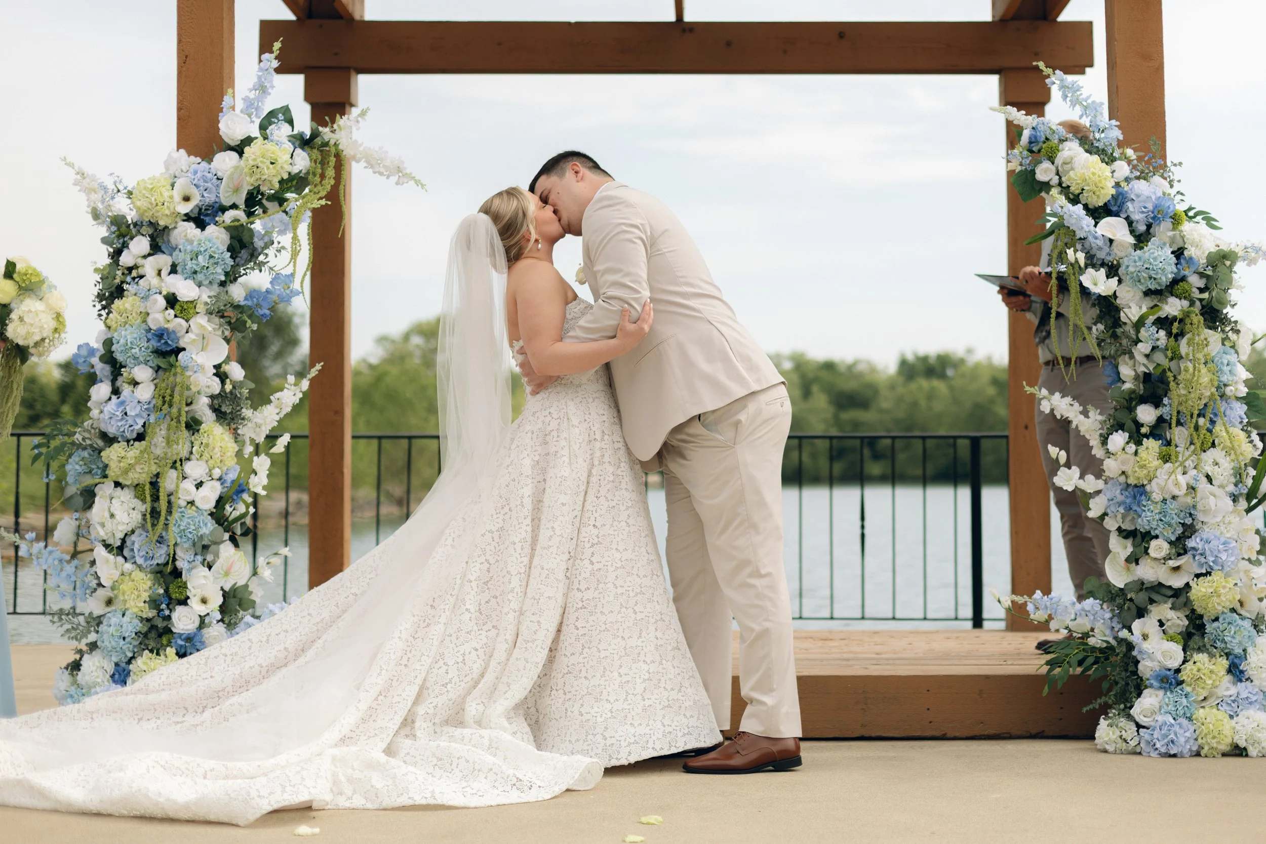 CincinnatiWeddingPhotographer-AudreyNealPhotography-102.jpg