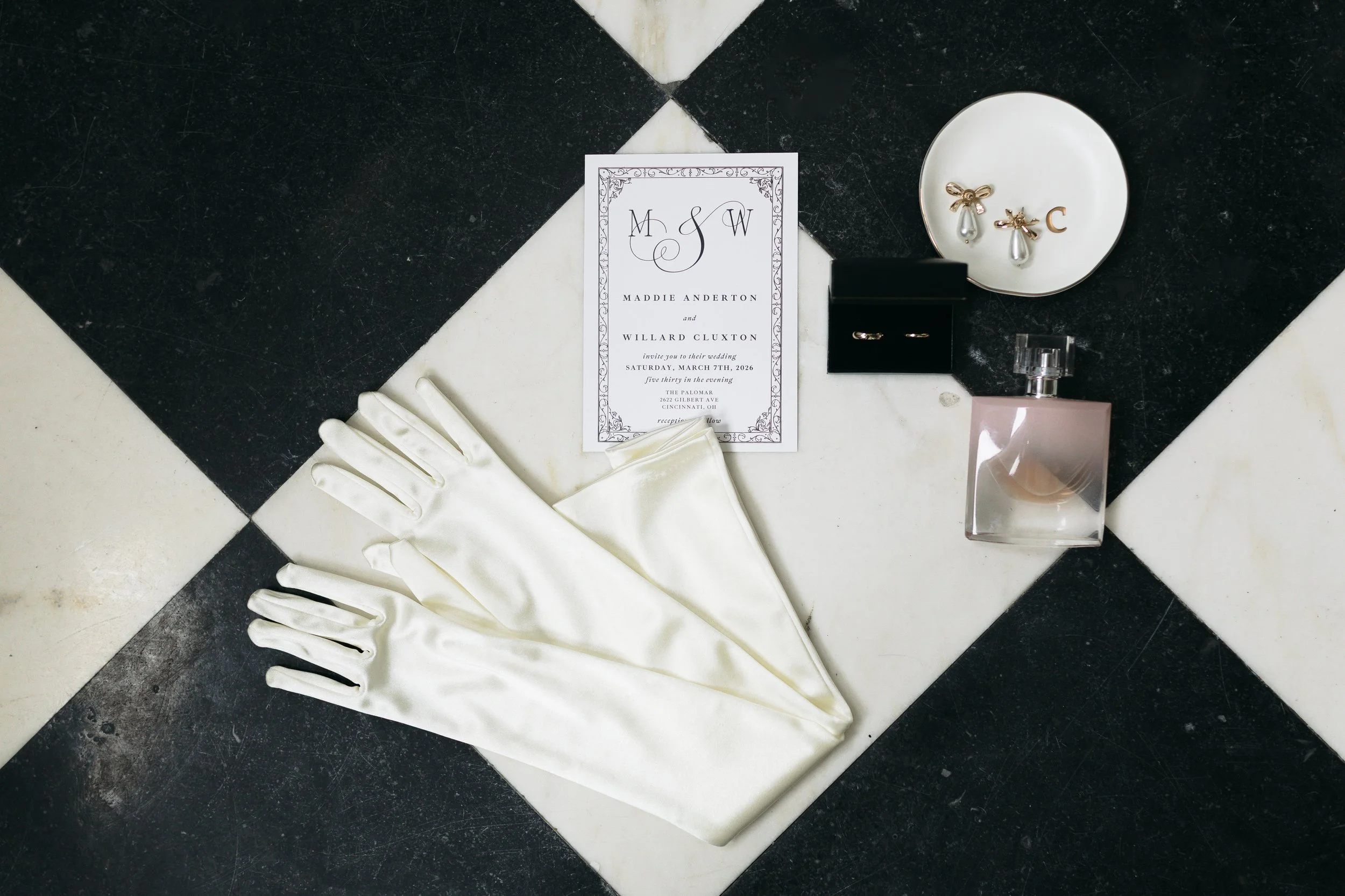 CincinnatiWeddingPhotographer-AudreyNealPhotography-33 (1).jpg