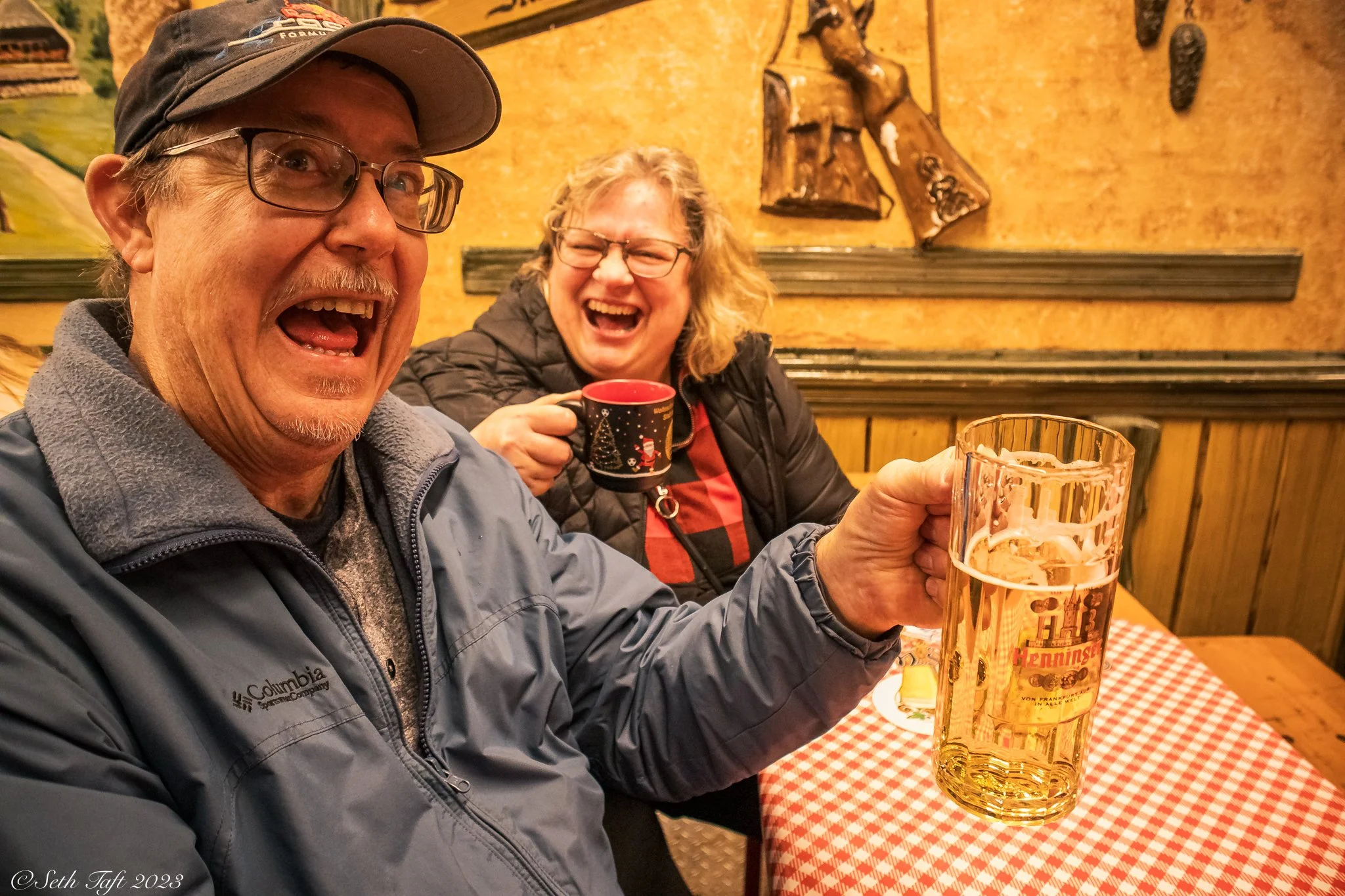 Julie and Stu Trinken.jpg