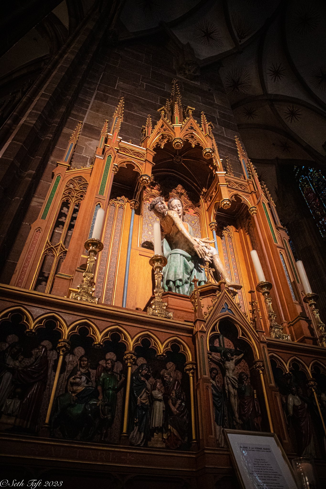 Altar.jpg