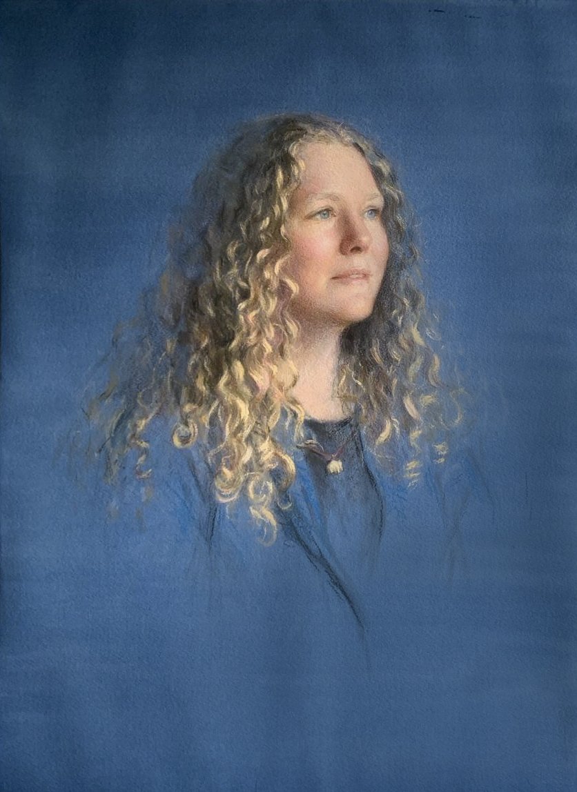         
Porträtt av konstnären Ellen S. Barkin
      
 
🔴 48x65 cm, pastell på papper