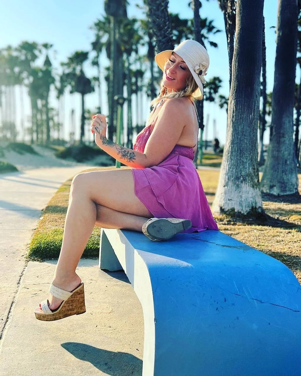 Momma blonde bombshell onlyfans