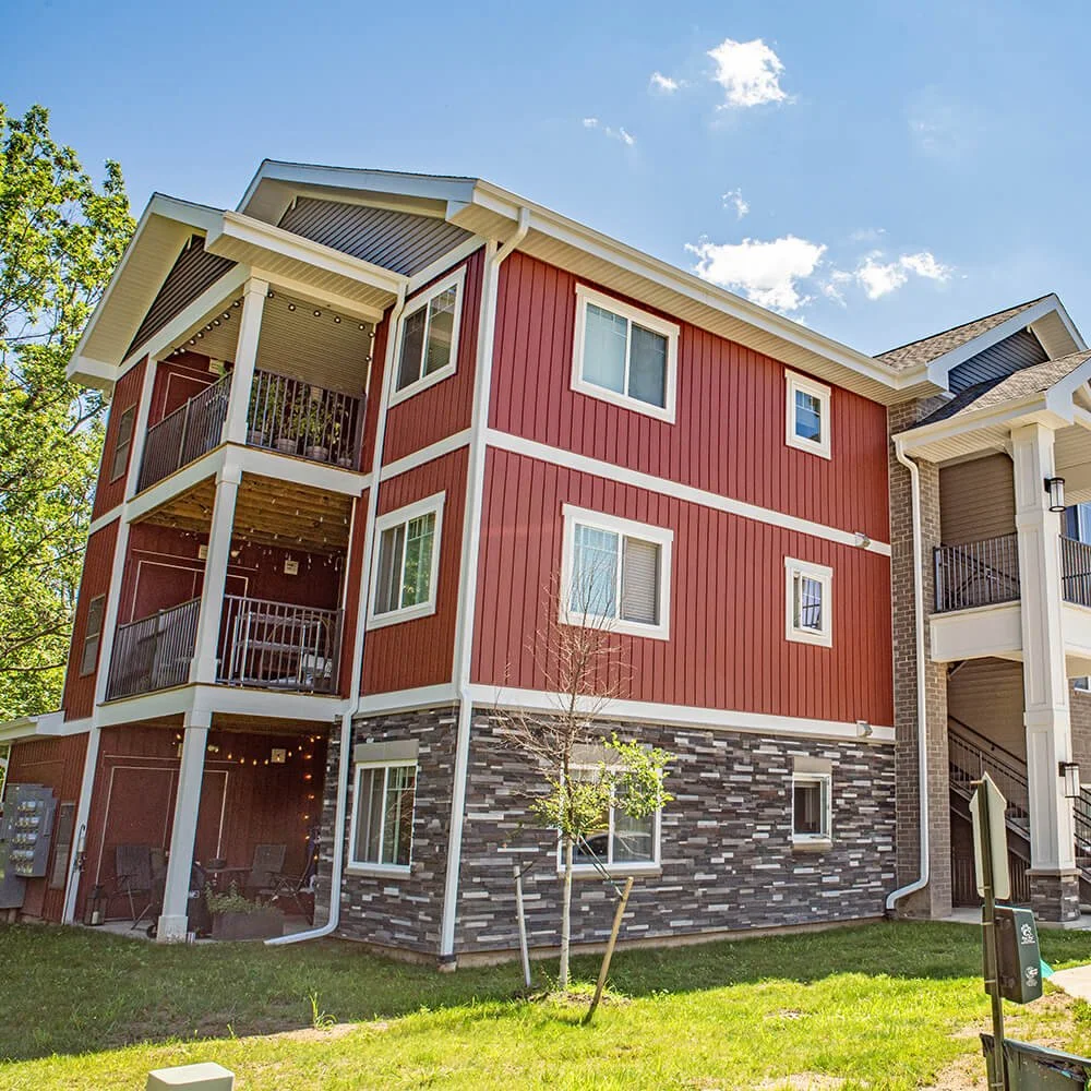 The Reserve Exterior 03_thumb.jpg