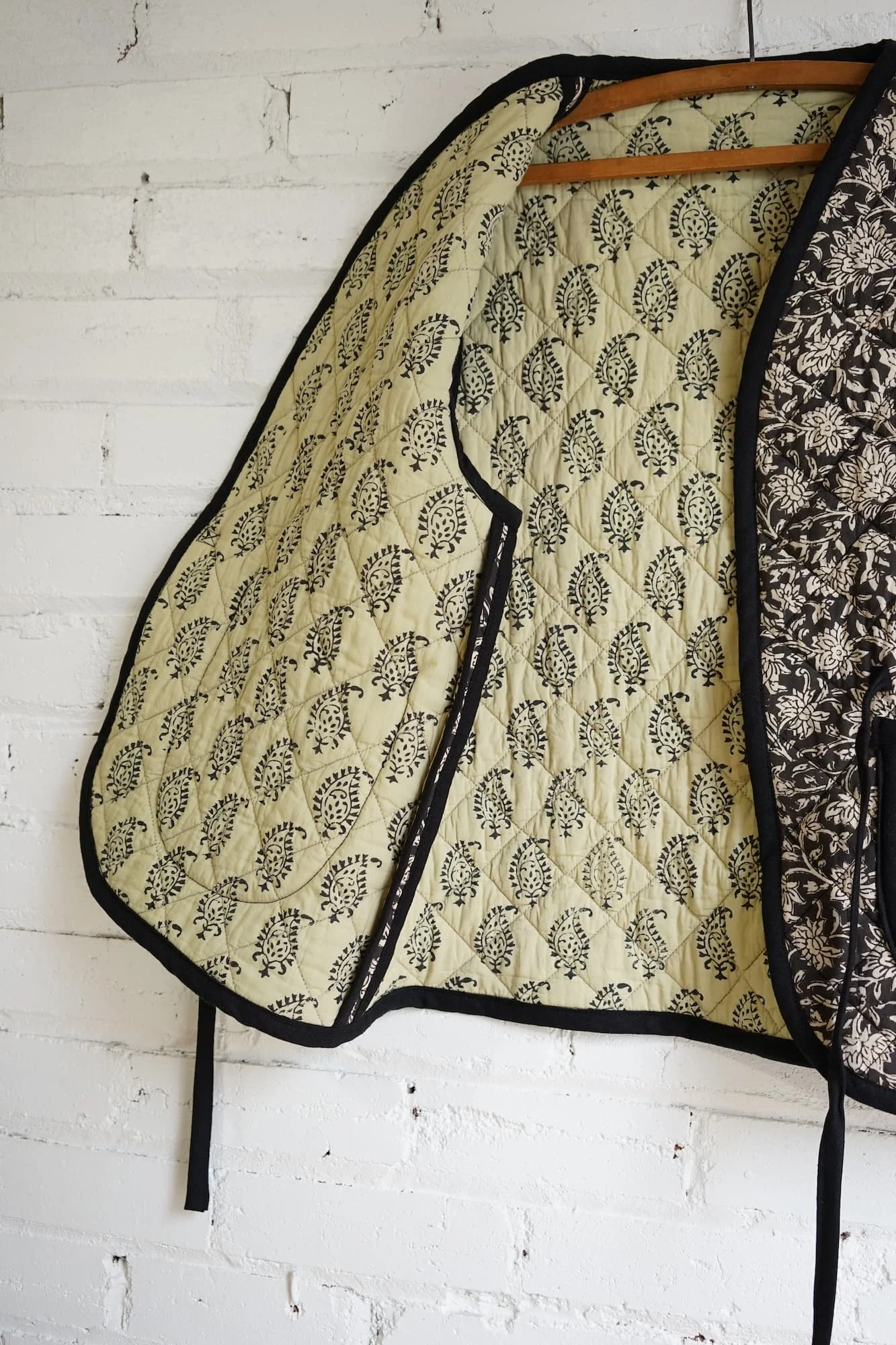 mimishimstudio-nomad-vest-quilted-hanging-bound-seams.jpg