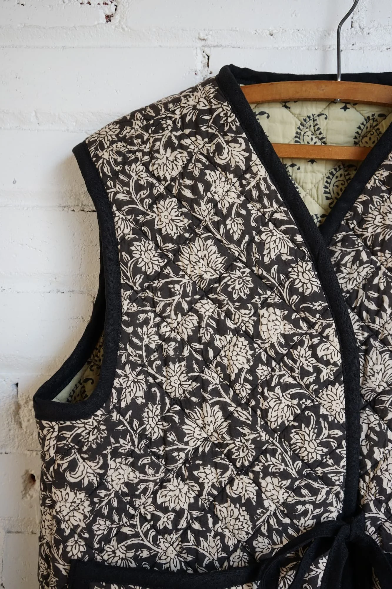 mimishimstudio-nomad-vest-quilted-hanging-detail.jpg