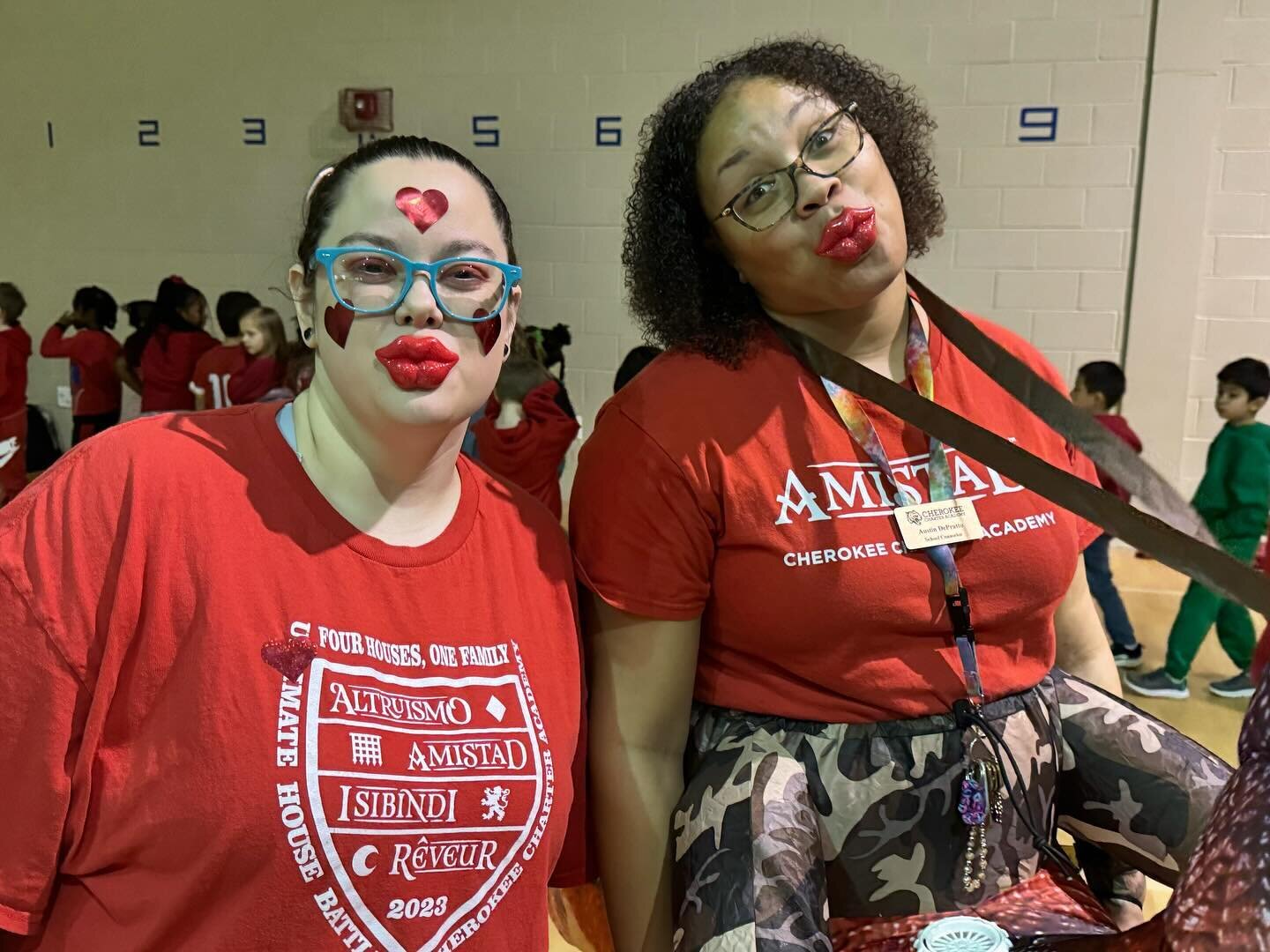 🏠🎉 It&rsquo;s House Hype Day at CCA, and things are getting colorful! 🔴🟢⚫️🔵 Students and staff are turning heads in radiant reds, glorious greens, bold blacks, and beautiful blues! 🌈 Let&rsquo;s paint the school with our vibrant spirit &ndash; 