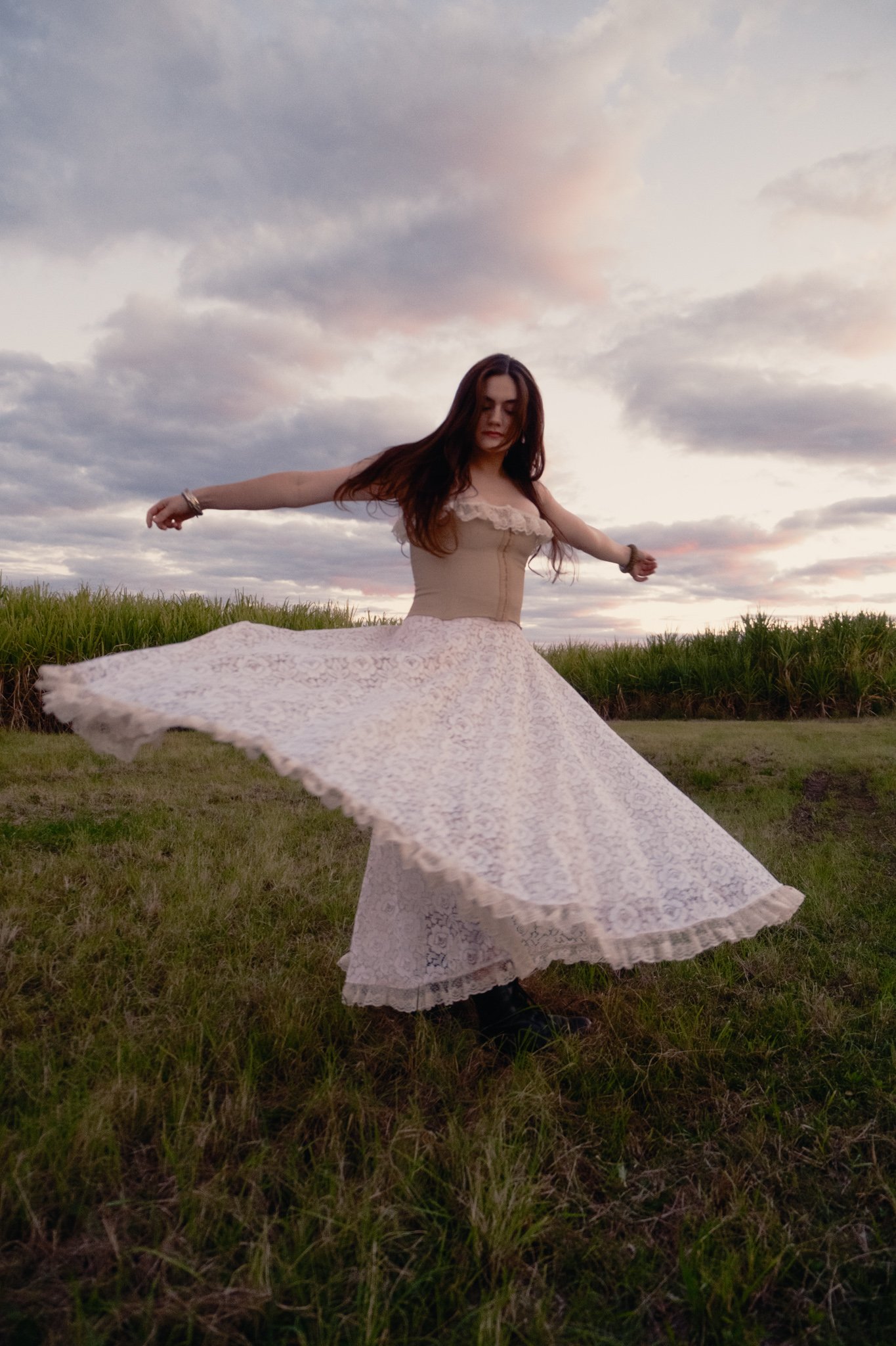 Sterling_AMIRA_Promo_June_2025_72dpi-2955.jpg