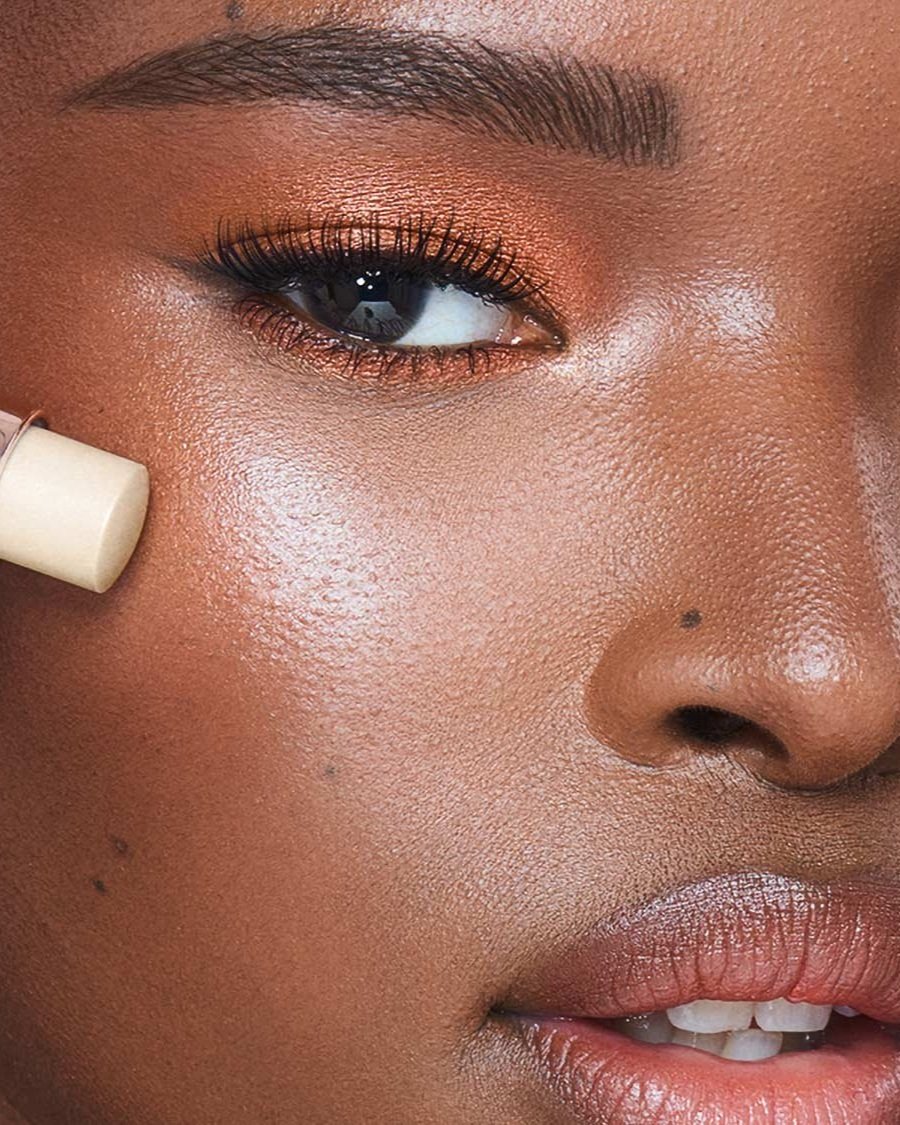 Charlotte Tilbury – Quick & Easy: Fast, flawless, and TikTok viral.