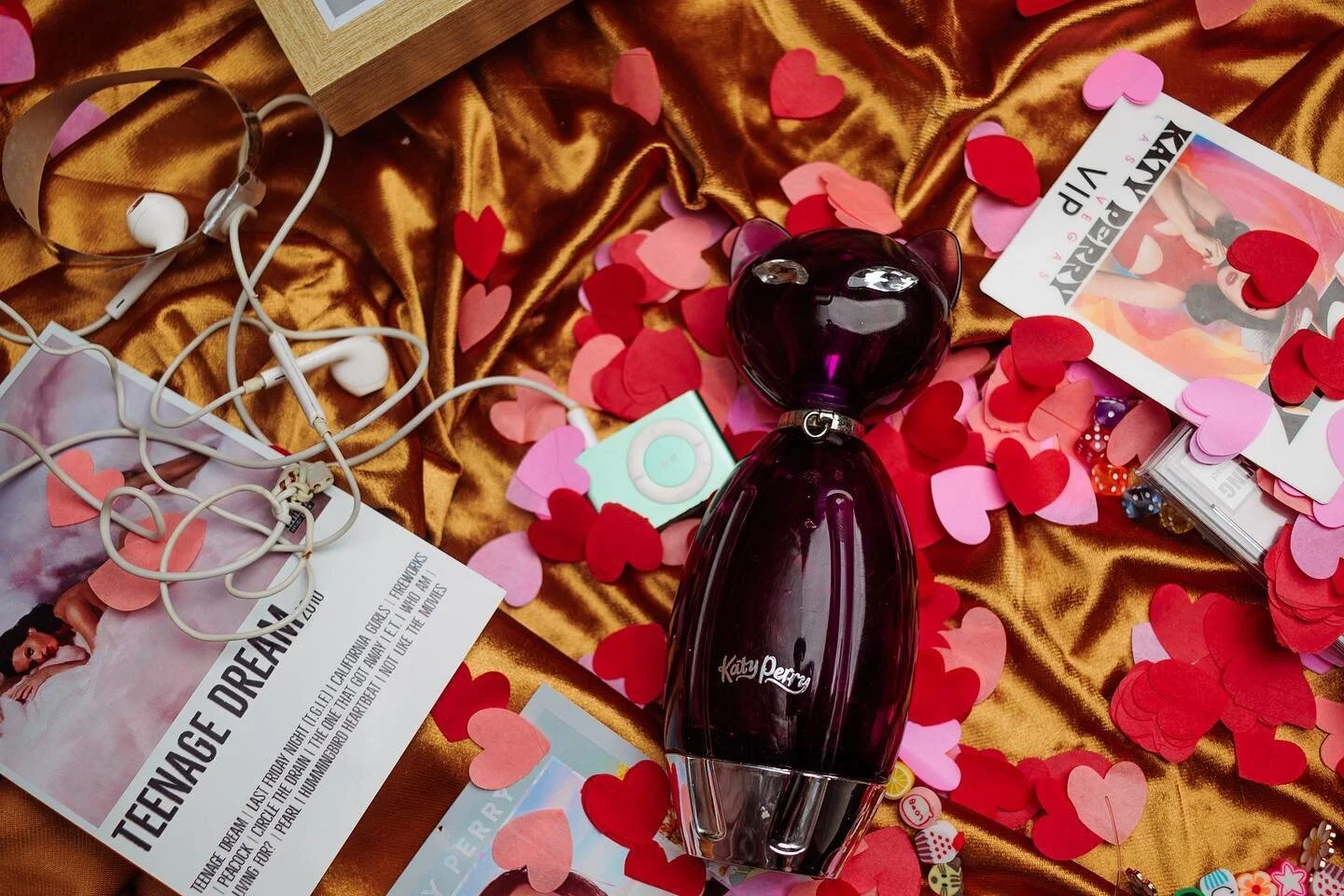 ✨ just #katycat things ✨ 

Just over two weeks and we head to LA for @hollywoodfringe !! 🌴 screaming, crying, throwing up! 🍒

📸 @lauren_o_photography 💞