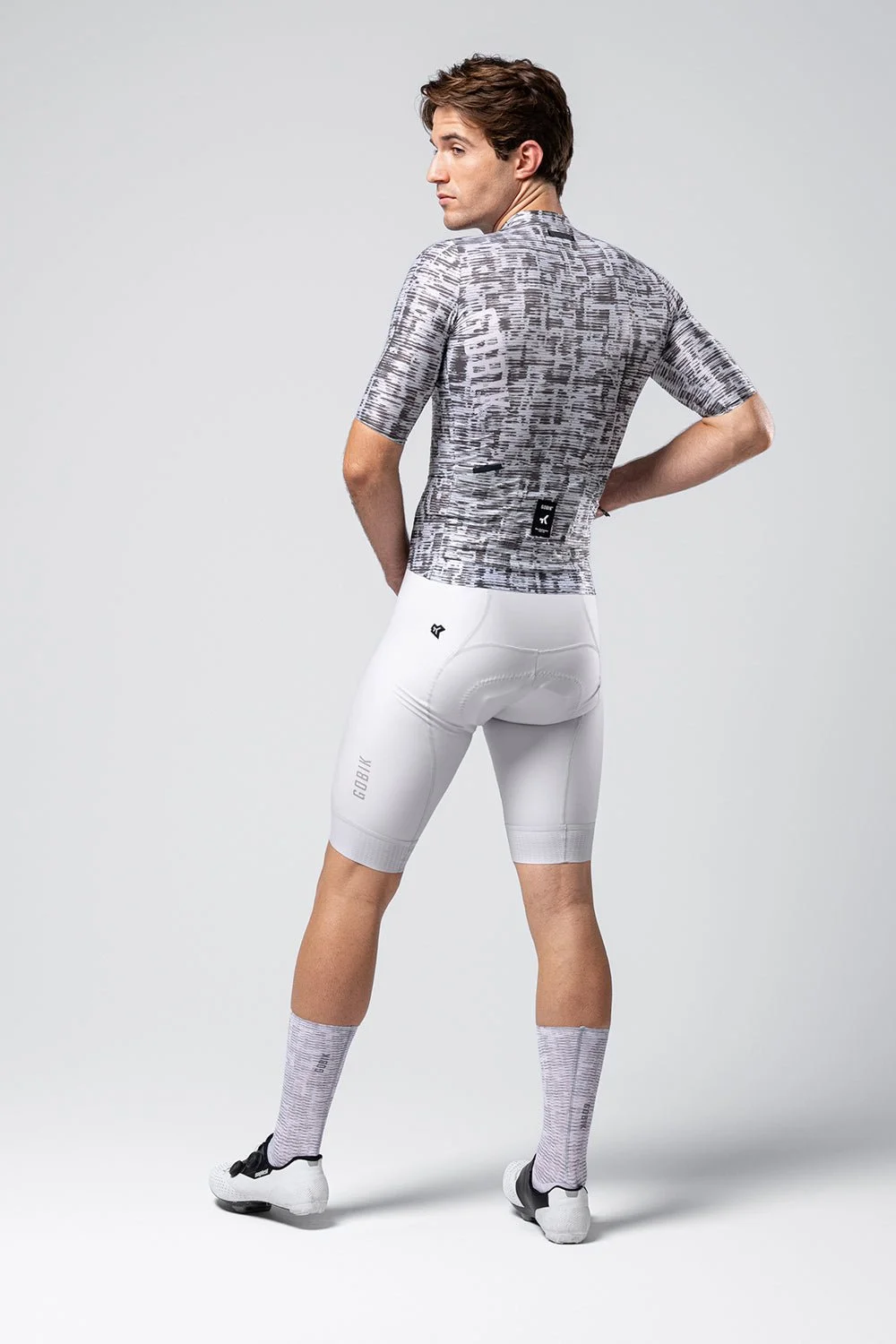 short-sleeve-jersey-attitude-2-0-men-moka-01.jpg