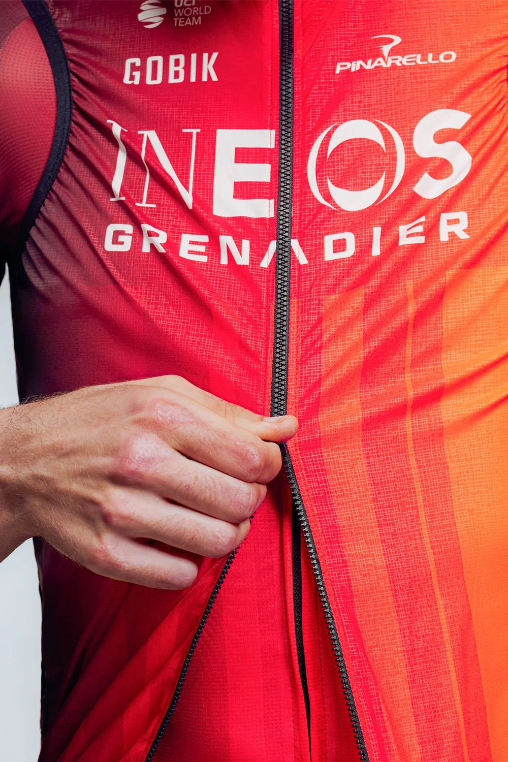 vest-plus-2-0-men-ineos-grenadiers-25-7-10-04-001-158.jpg