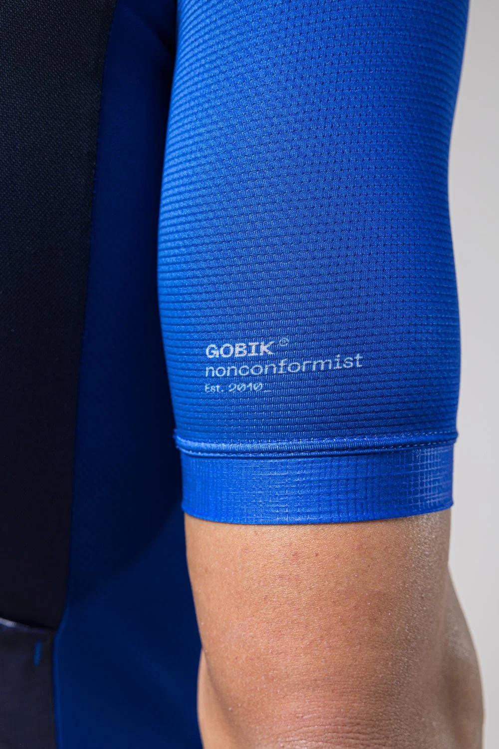 Maillot-hombre-mc-Stark-Azure-Caps_Unity-Gobik-6-SKU-10-01-027-030.jpg