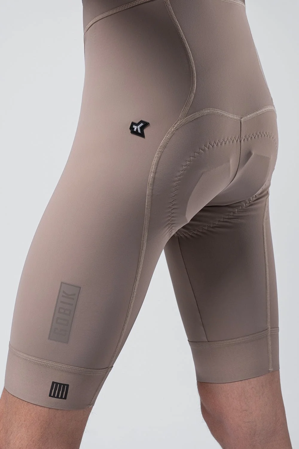 bib-short-matt-2-0-men-aura-k10-10-02-085-022-01_dcbf2659-c7fb-4dcd-87c9-48d5c1c53c5b.jpg