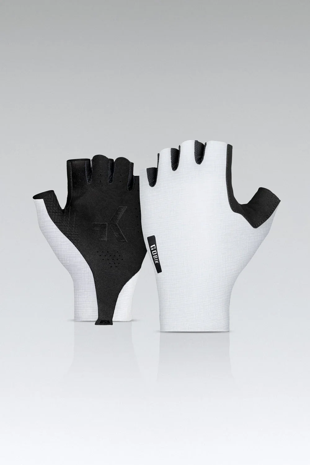 Guantes-unisex-Mamba_2.0-White-Caps_Unity-Gobik-1-SKU-15-05-021-003_21cb7045-1219-4b11-9e65-545d9ddb1ca2.webp