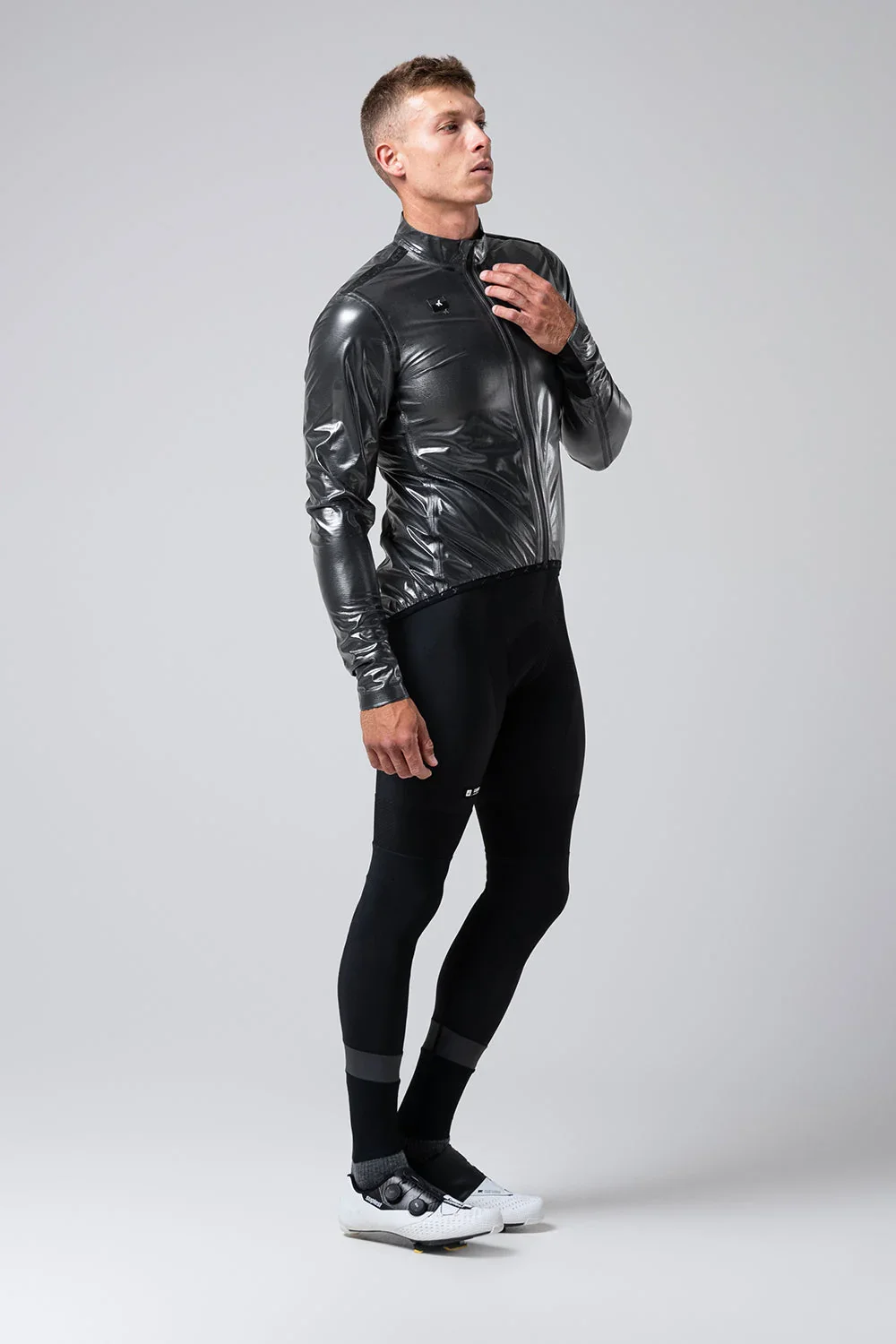10-05-009-001-lightweight-rain-jacket-pluvia-2-0-men-true-black-01_600a804f-99a3-4209-9aaa-66218643e89e.webp