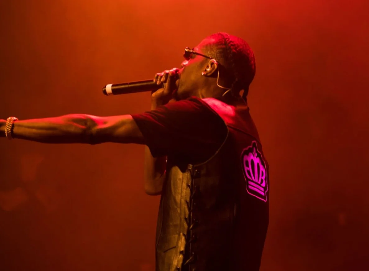 R.O.Z performing at the R.O.Z & Friends show at the Park Theatre in Winnipeg.