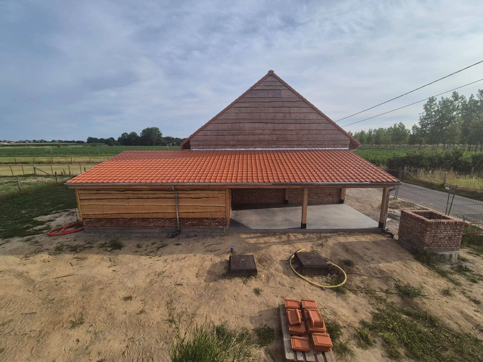 carport r en g.jpg